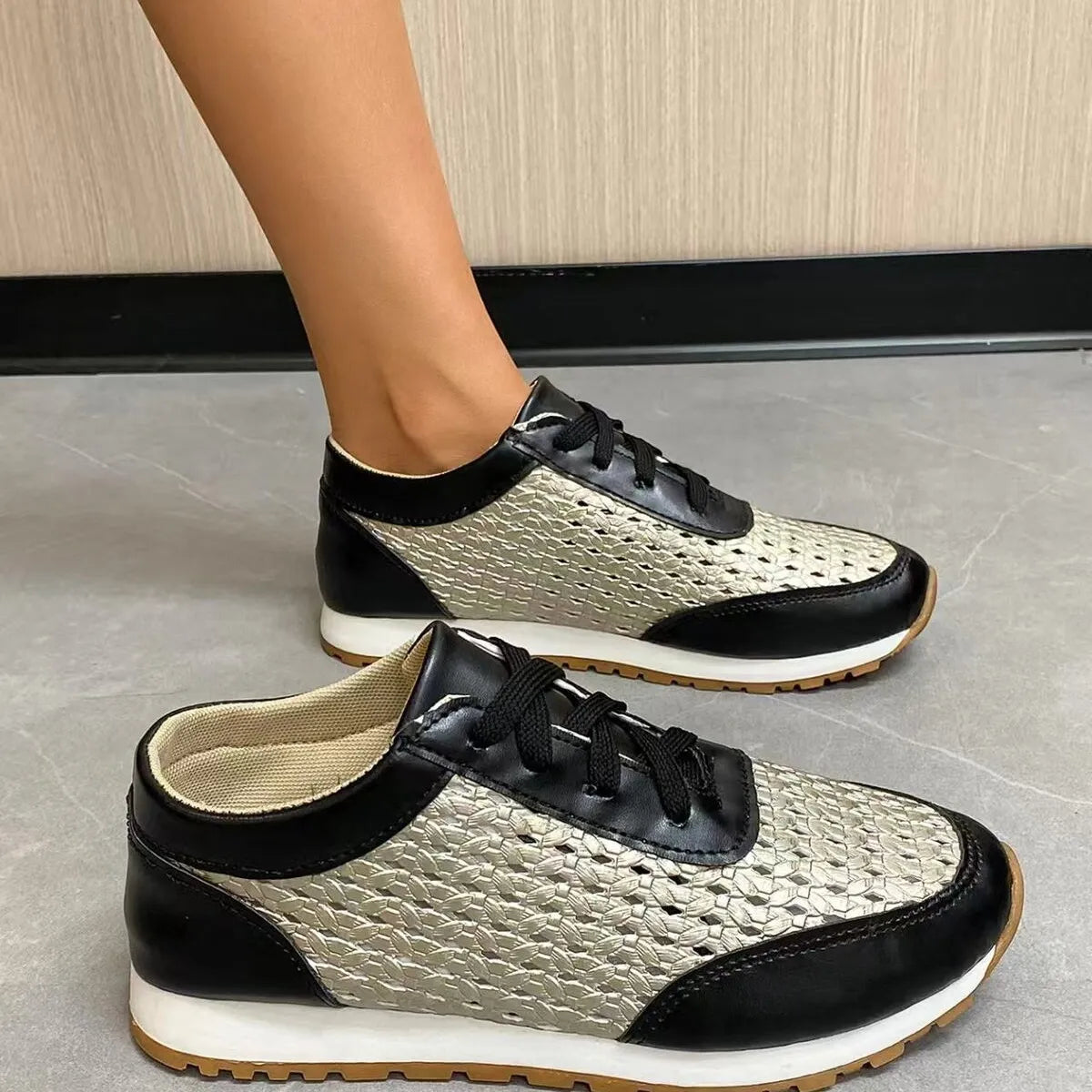 Breathable Lace Up Sneakers Secondary image
