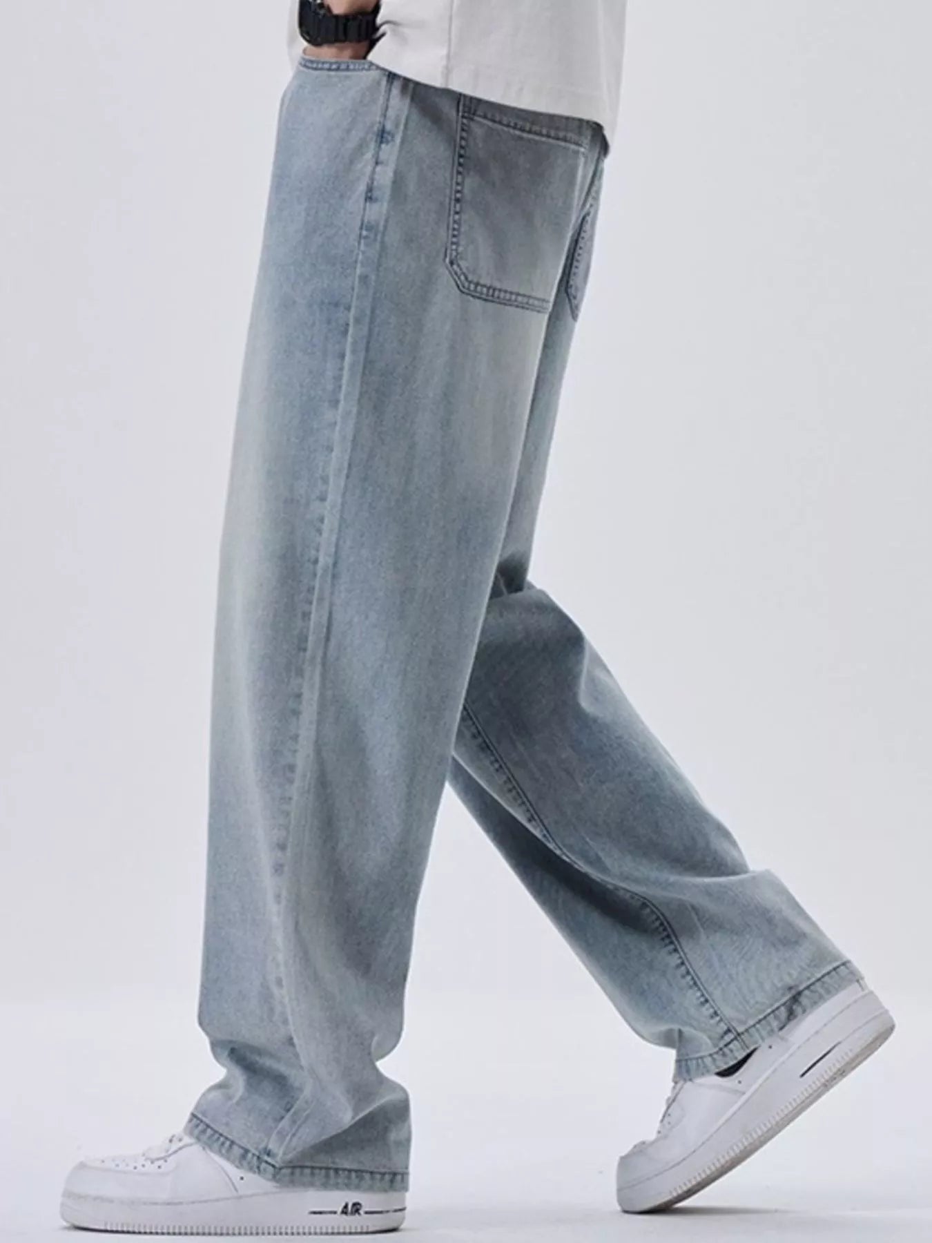Men's Plus Size Wide Leg Jeans Secondary image