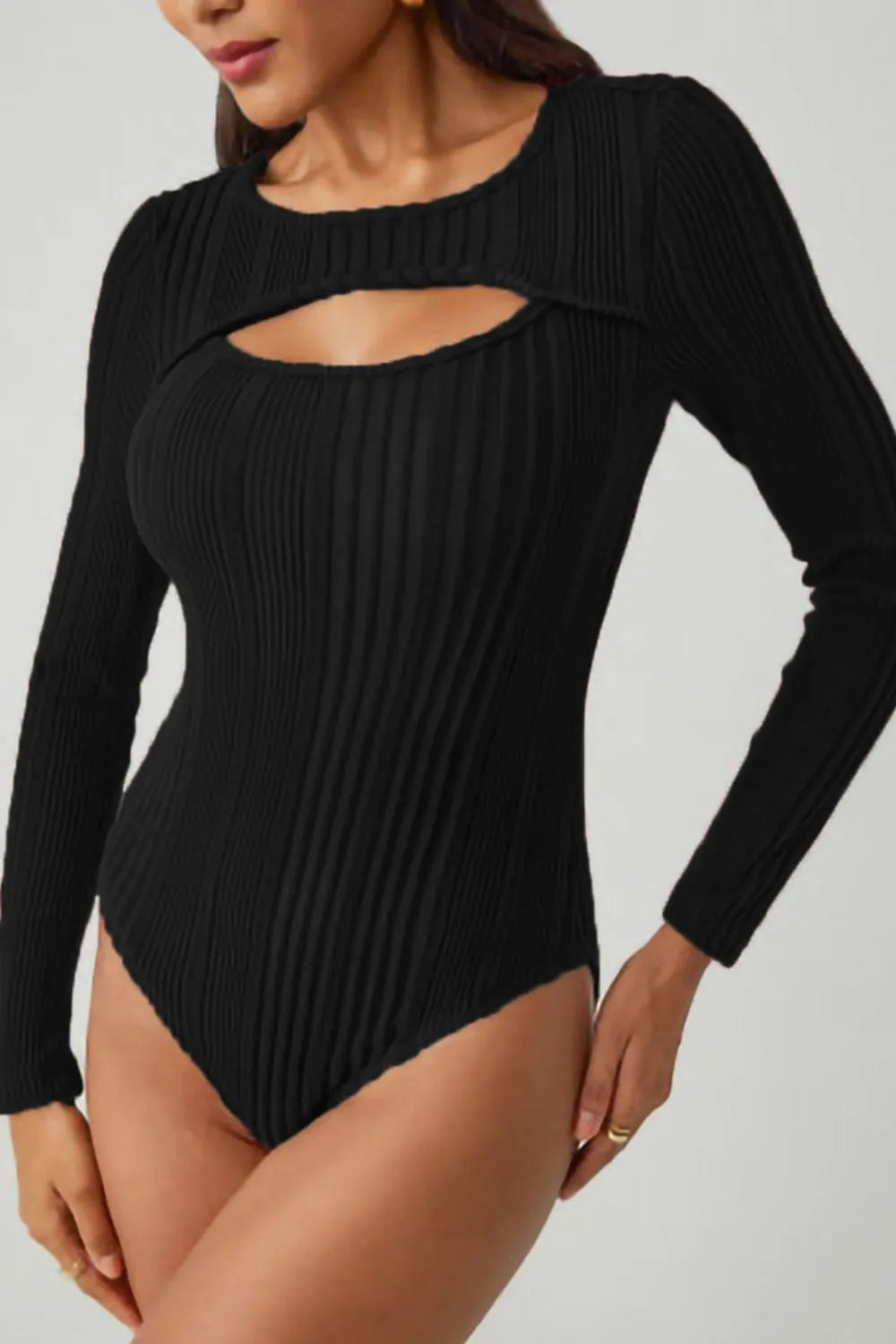 Ribbed Cutout Round Neck Bodysuit Secondary image