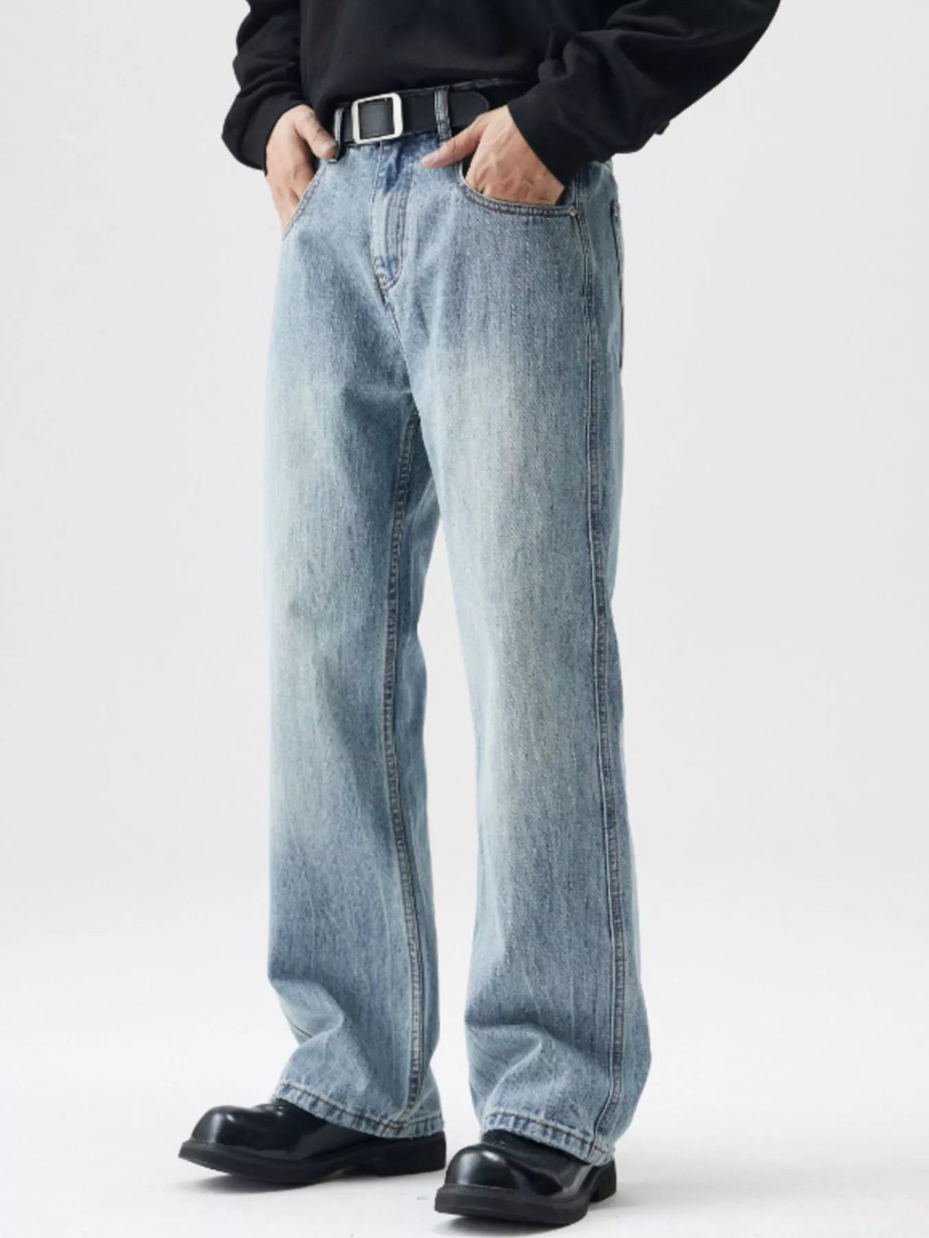 Men's Wash Relaxed Fit Jeans Secondary image