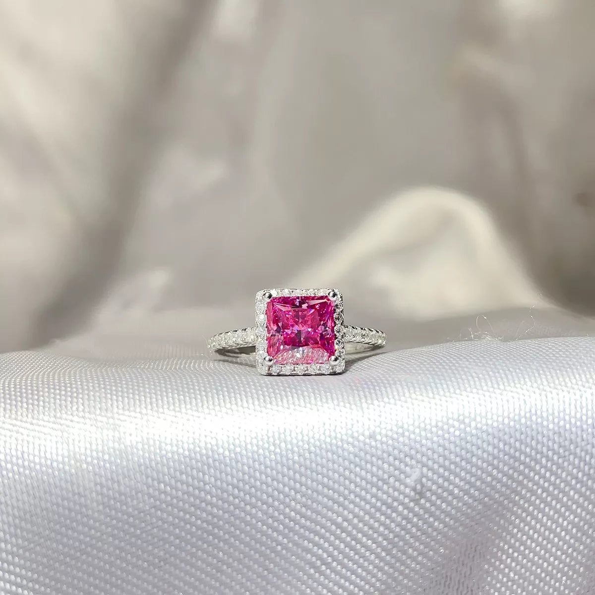 2 Carat 925 Sterling Silver Moissanite Ring Secondary image