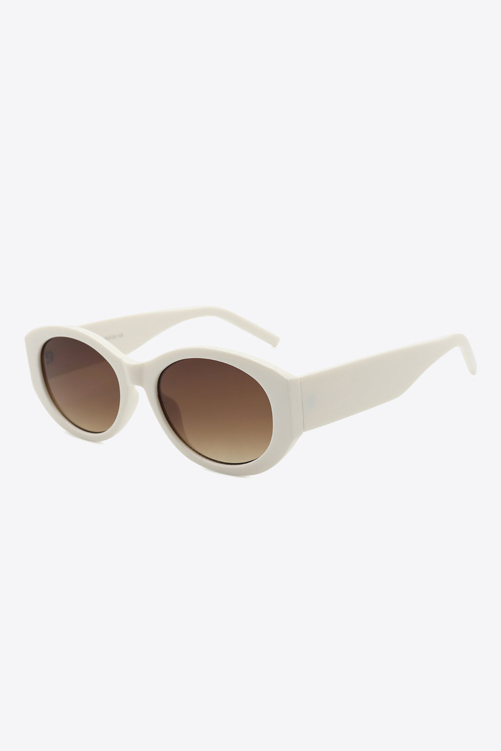 UV400 Polycarbonate Sunglasses Secondary image