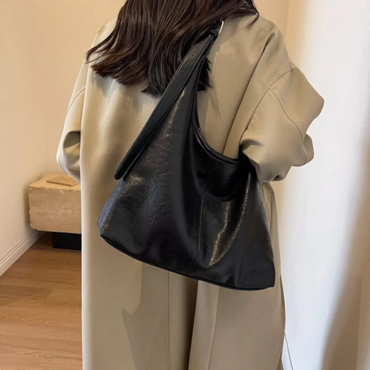 Adjustable Strap Shoulder Bag Secondary image