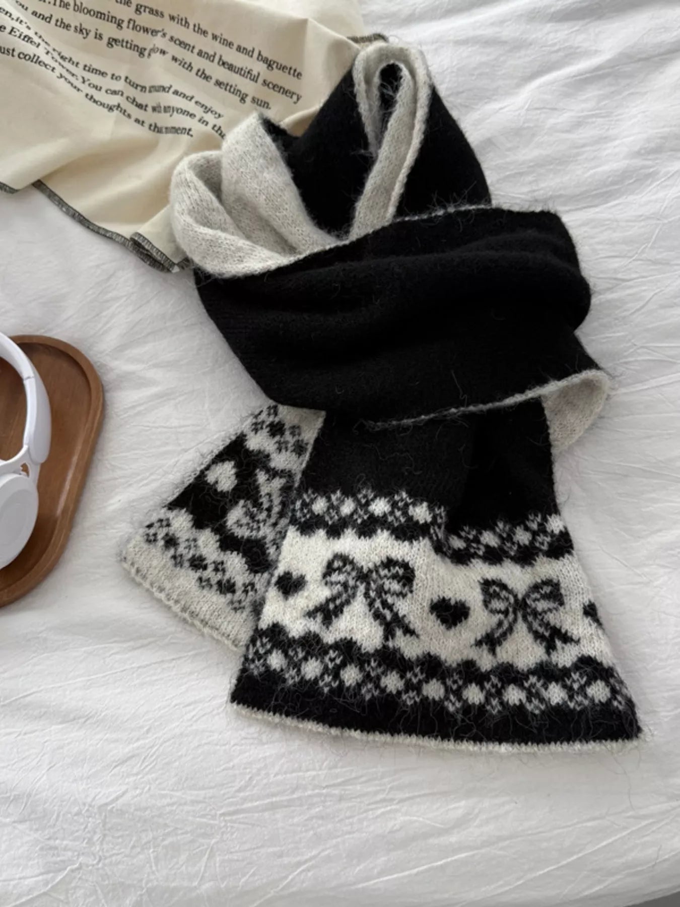 Warm Knitted Bowknot Scarf Secondary image