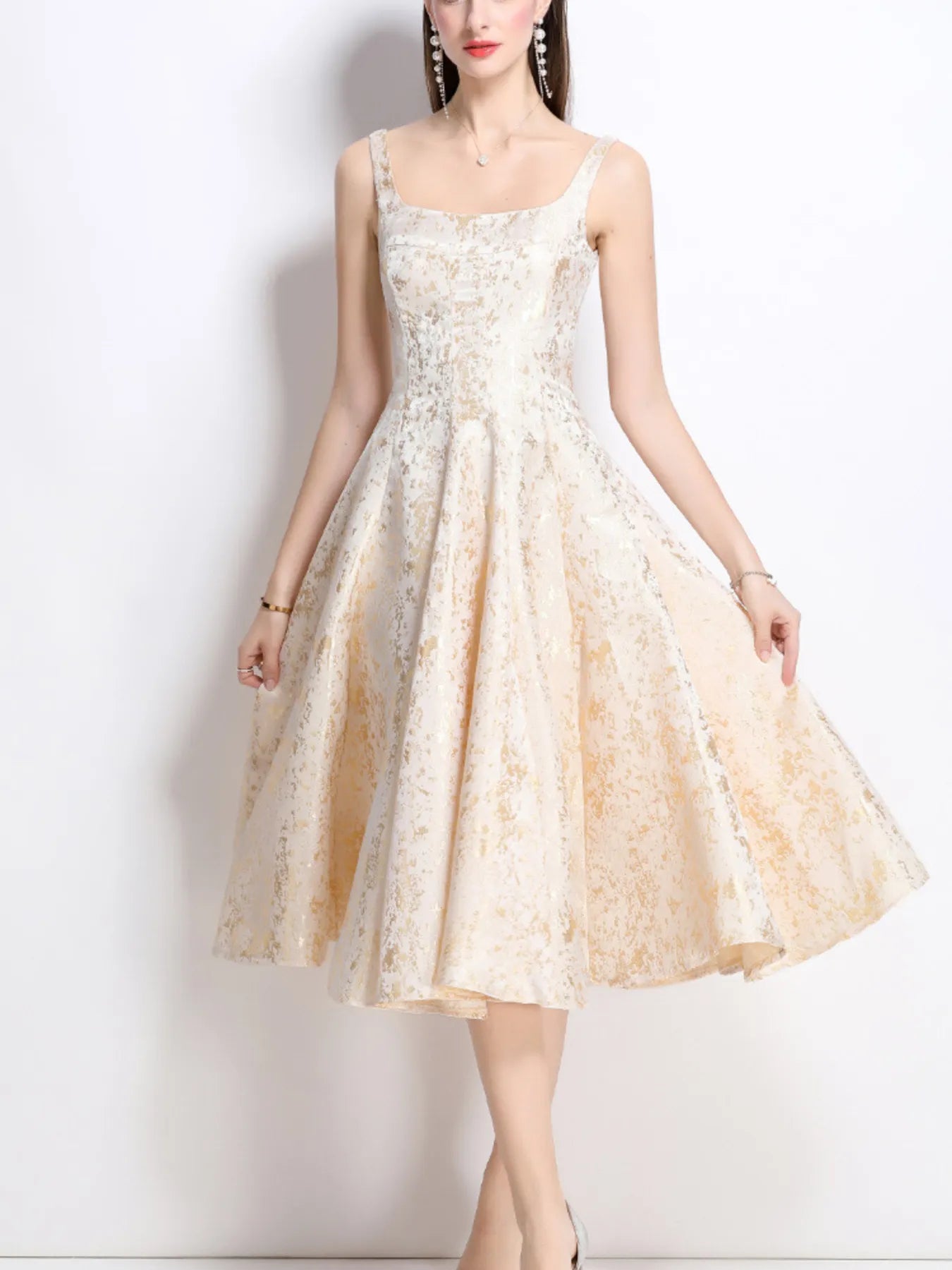 Floral A-Line Sleeveless Midi Dress Secondary image