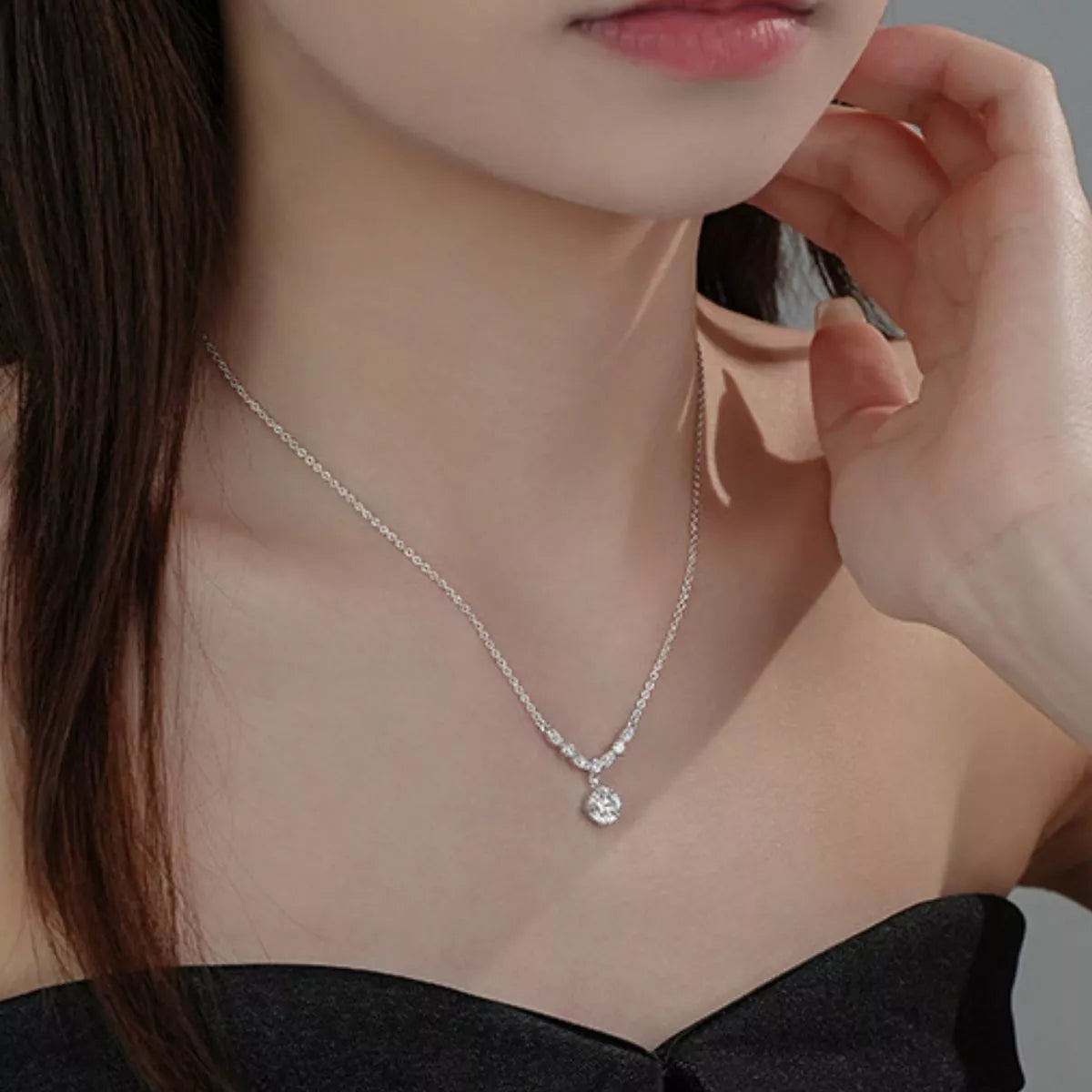 925 Sterling Silver Zircon Pendant Necklace Secondary image