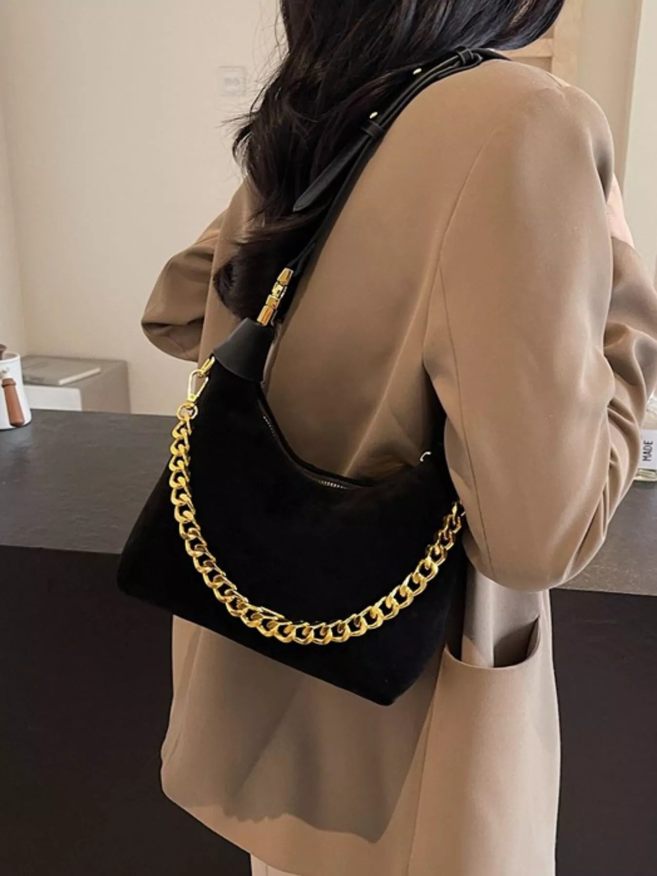 Chain Detail Crossbody Bag Secondary image