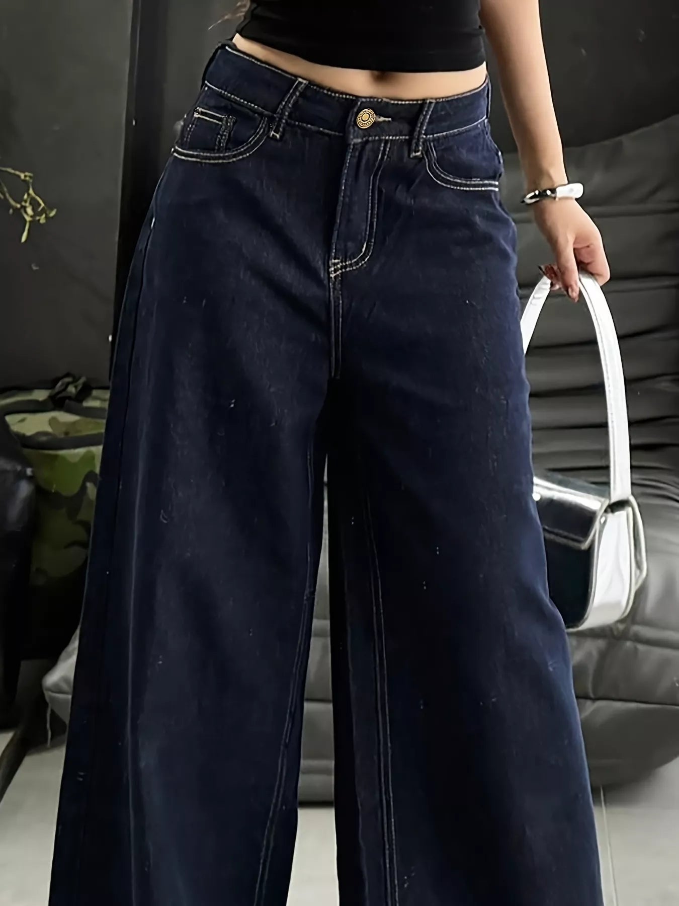 Wide Leg Jeans Secondary image