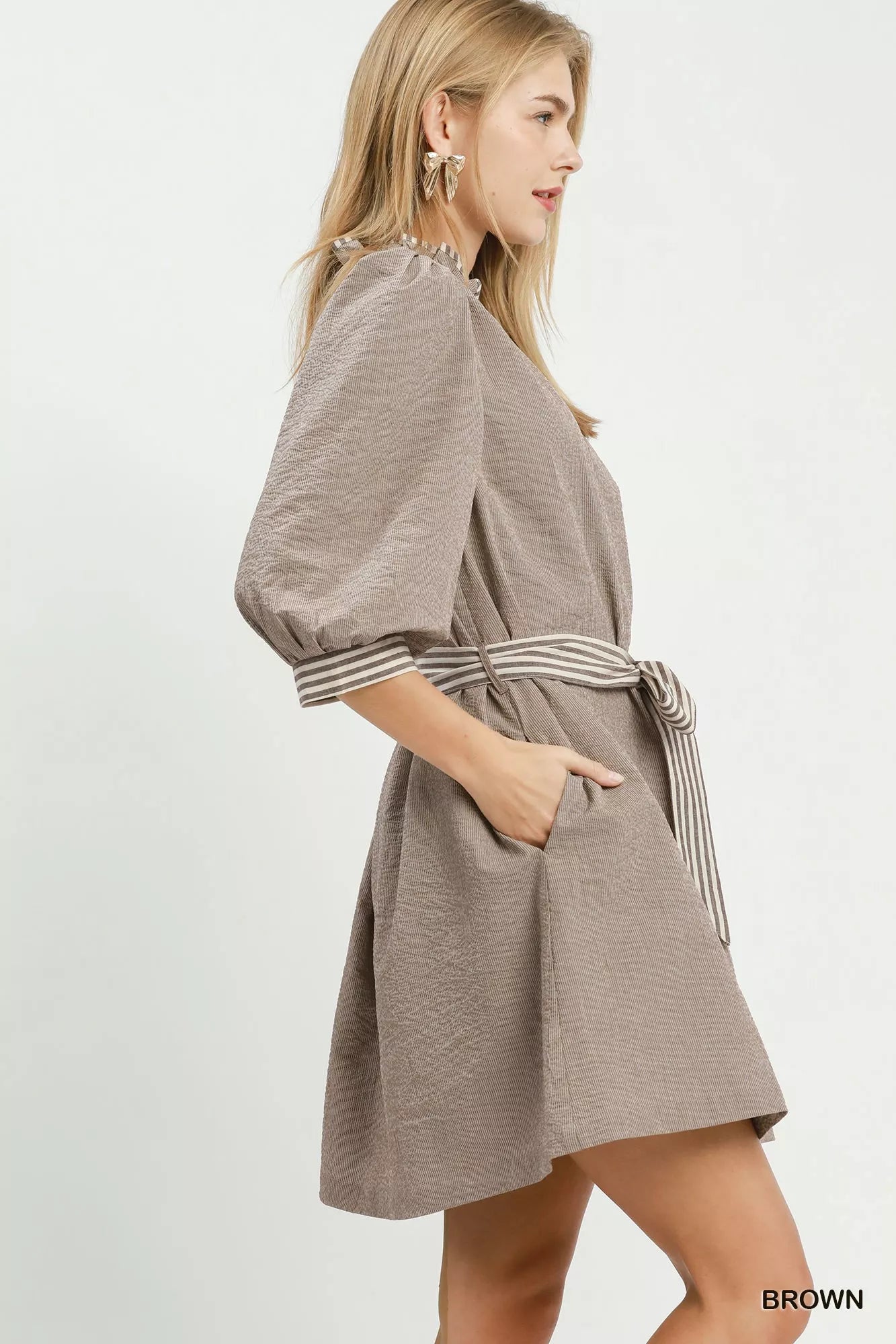 Umgee Textured Contrast Trim Tie Waist Mini Dress Secondary image