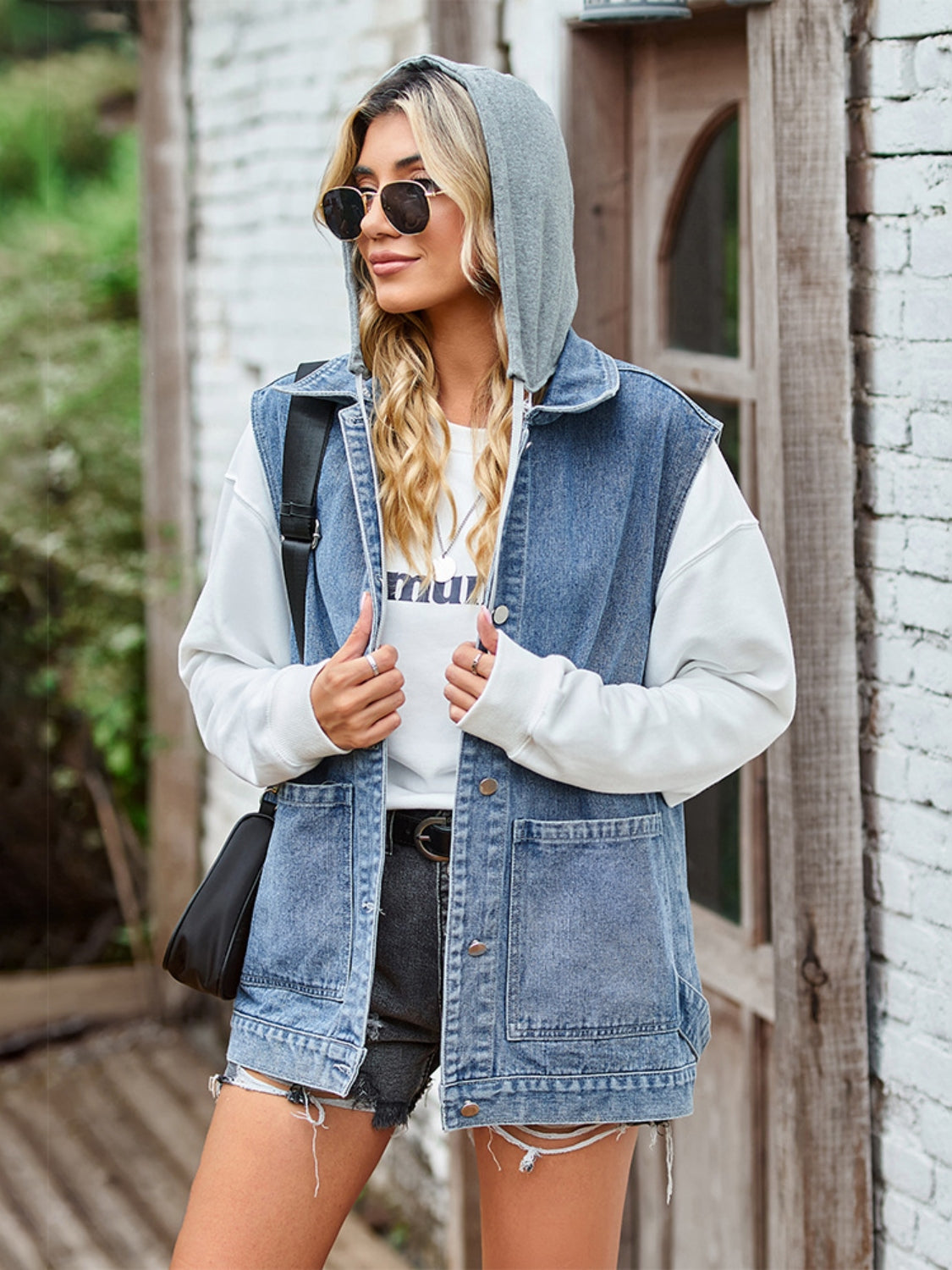Button Up Sleeveless Denim Jacket with Pockets Secondary image