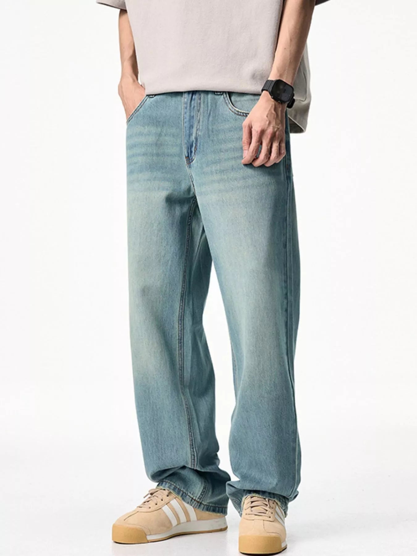 Men's Wash Relaxed Fit Jeans Secondary image