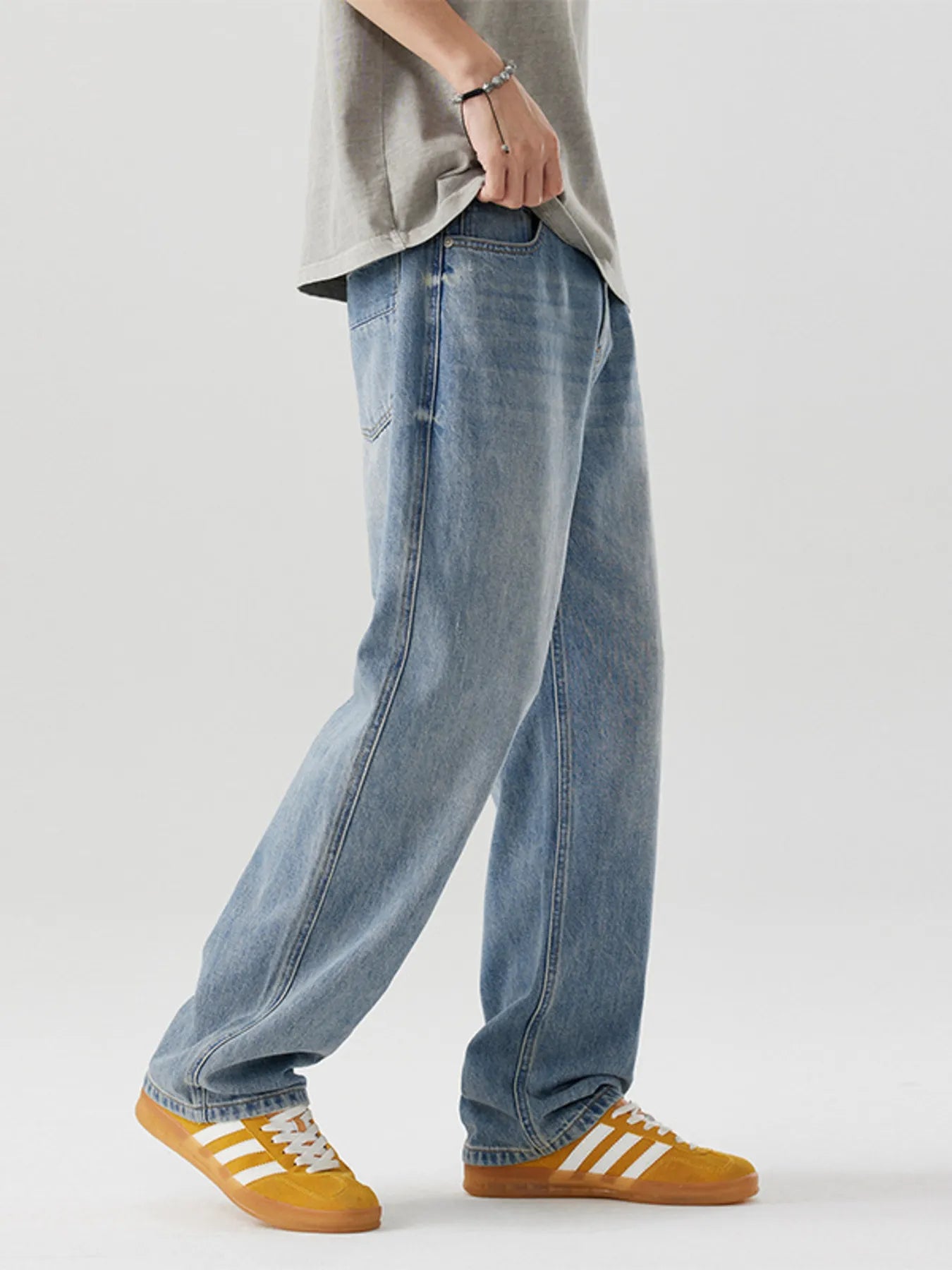 Men's Casual Loose Fit Wash Jeans Secondary image