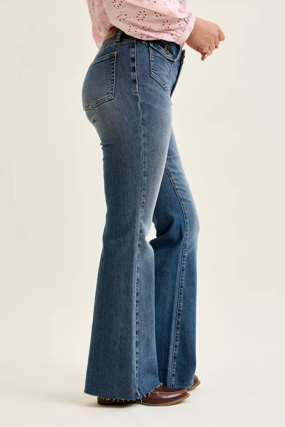 Judy Blue Mid Rise Flare Jeans with Front Flap Pockets Secondary image