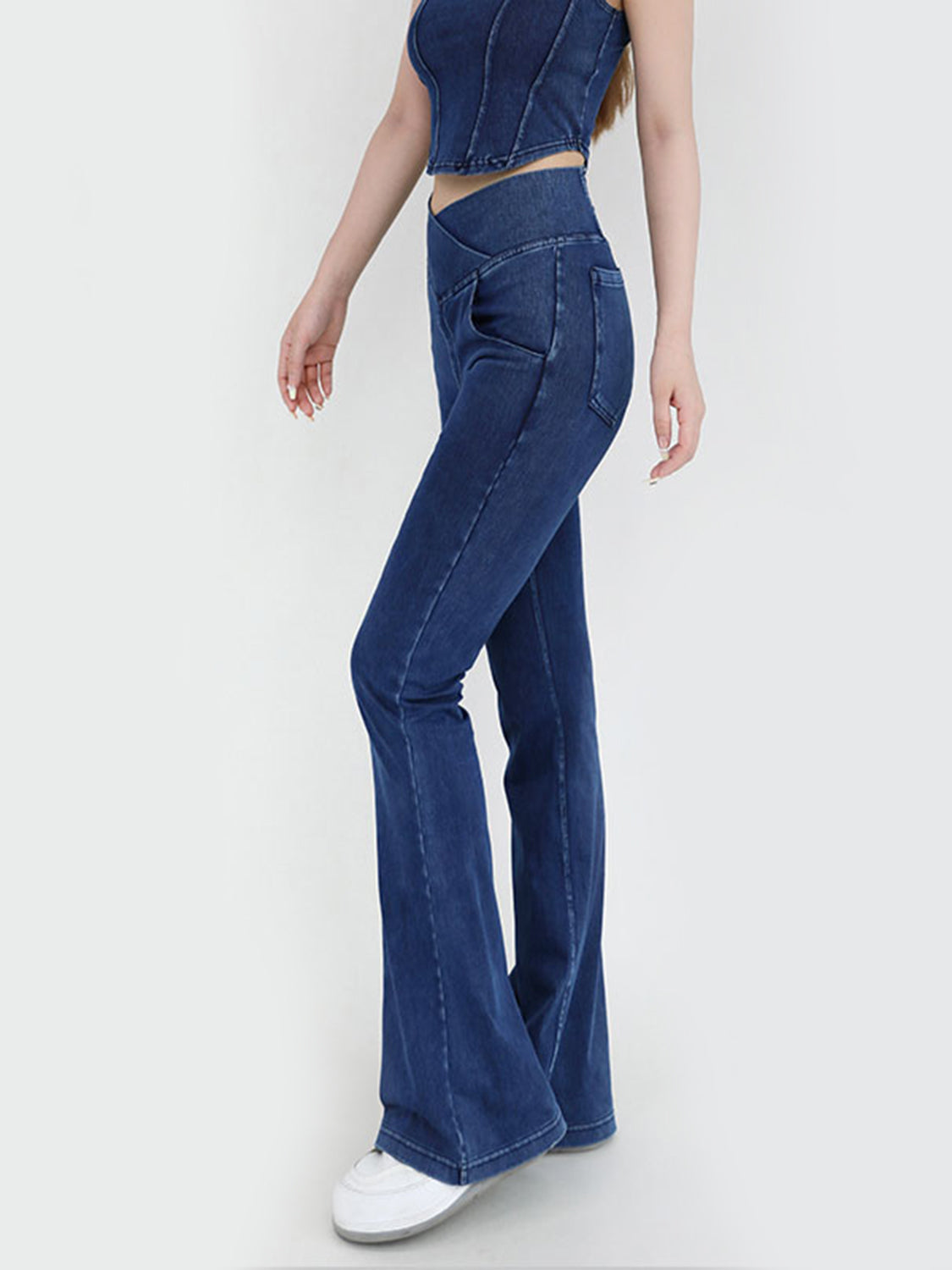 Wide Waistband Bootcut Jeans with Pockets Secondary image