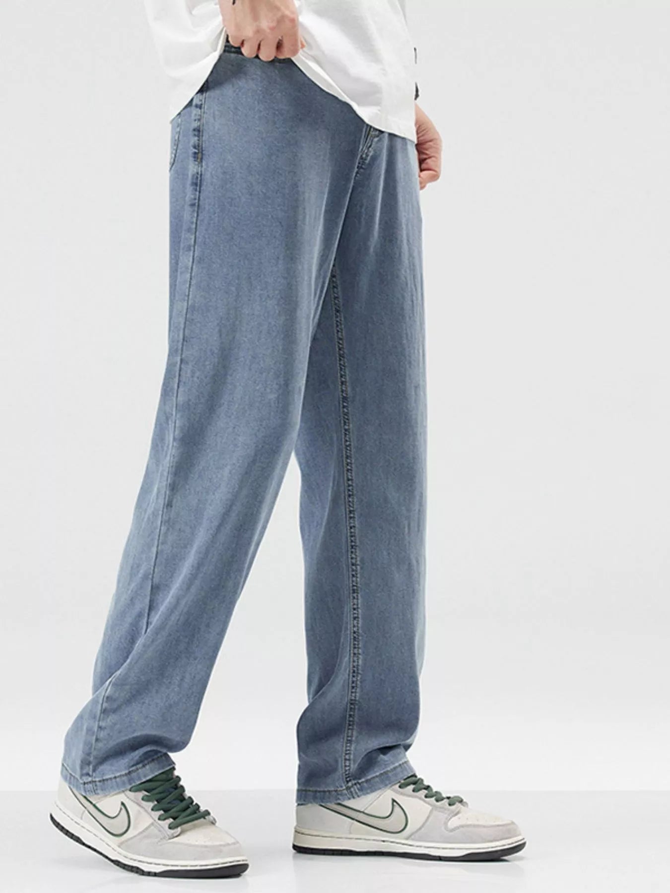 Men's Wide Leg Jeans Secondary image