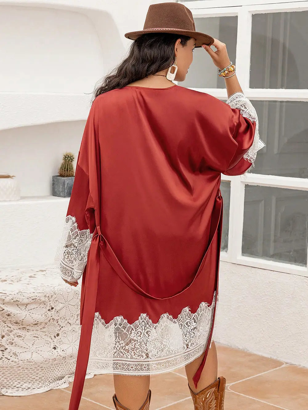 Plus Size Lace Patchwork Tie Front Robe Secondary image