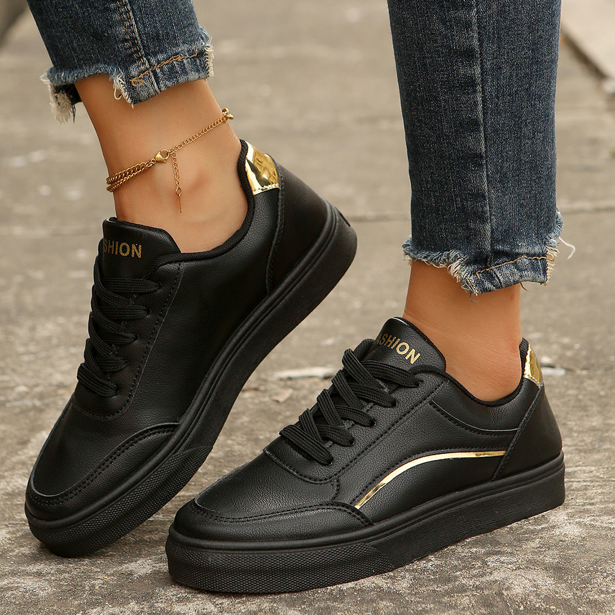 Lace Up Casual Sneakers Secondary image