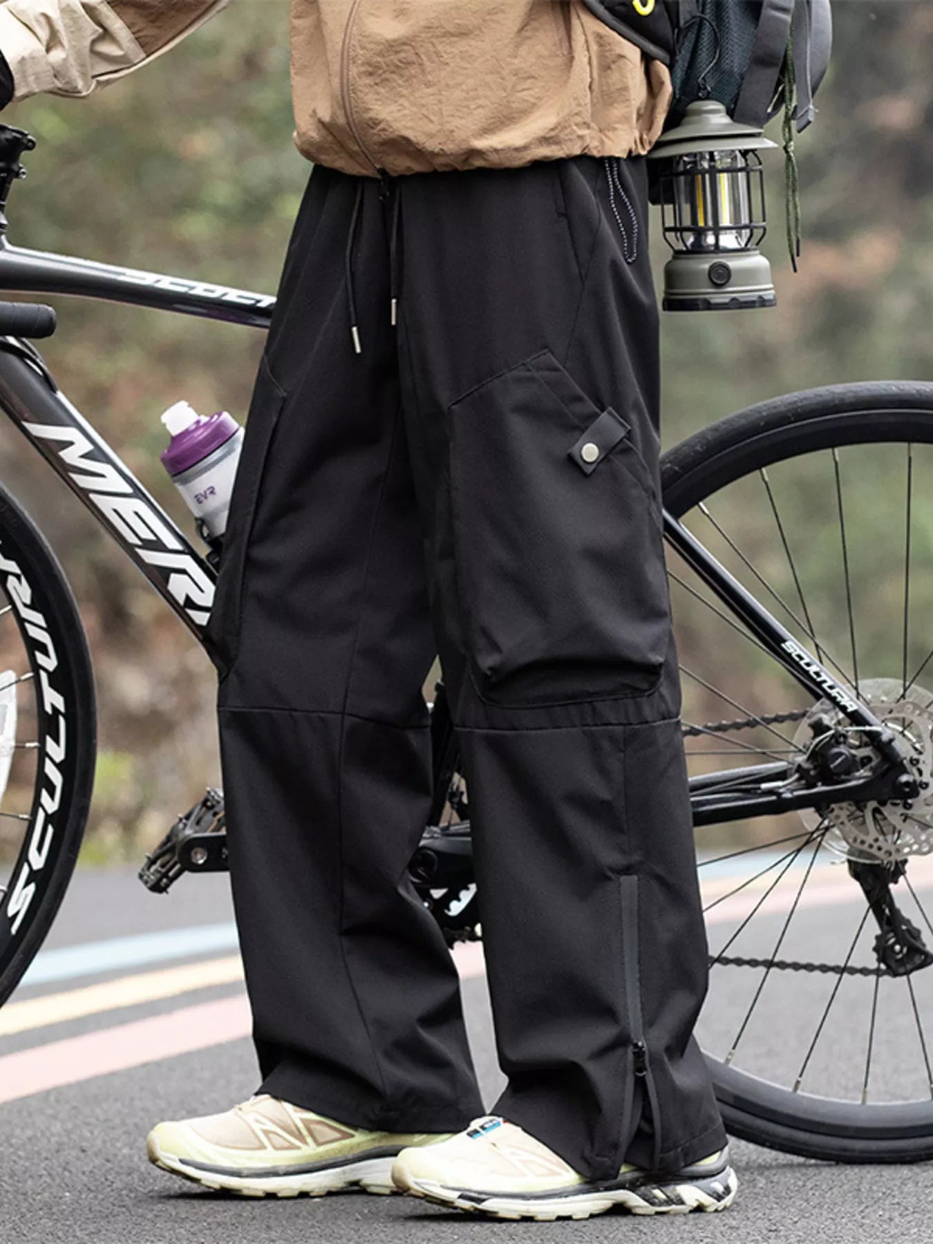 Men's Drawstring Cargo Pants Secondary image