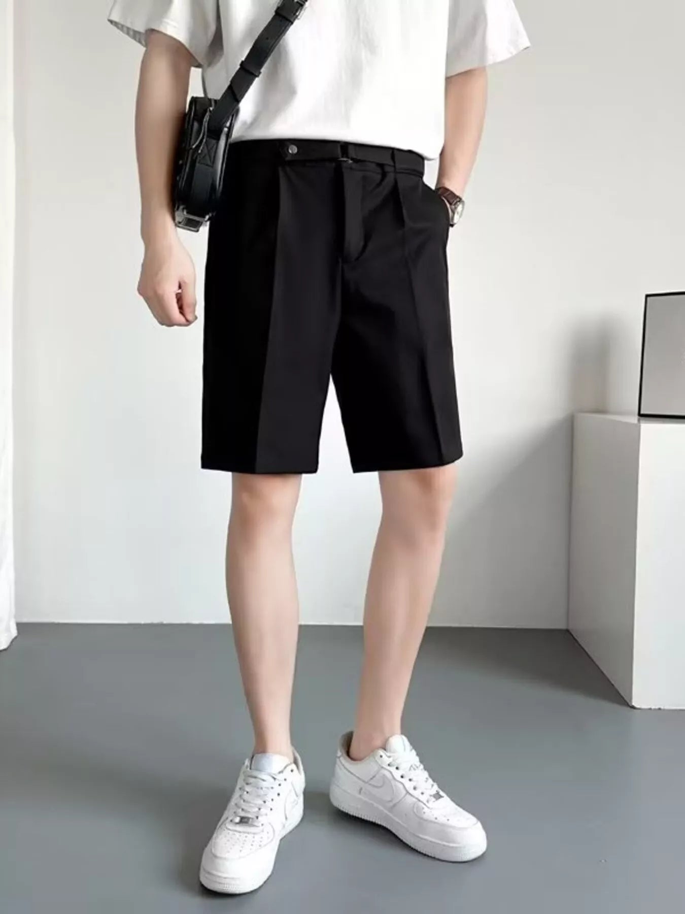 Men's Full Size Pleated Detail Shorts Plus Size Secondary image