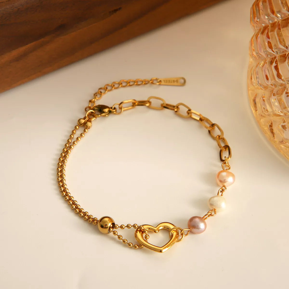 18K Gold-Plated Heart Pearl Bracelet Secondary image