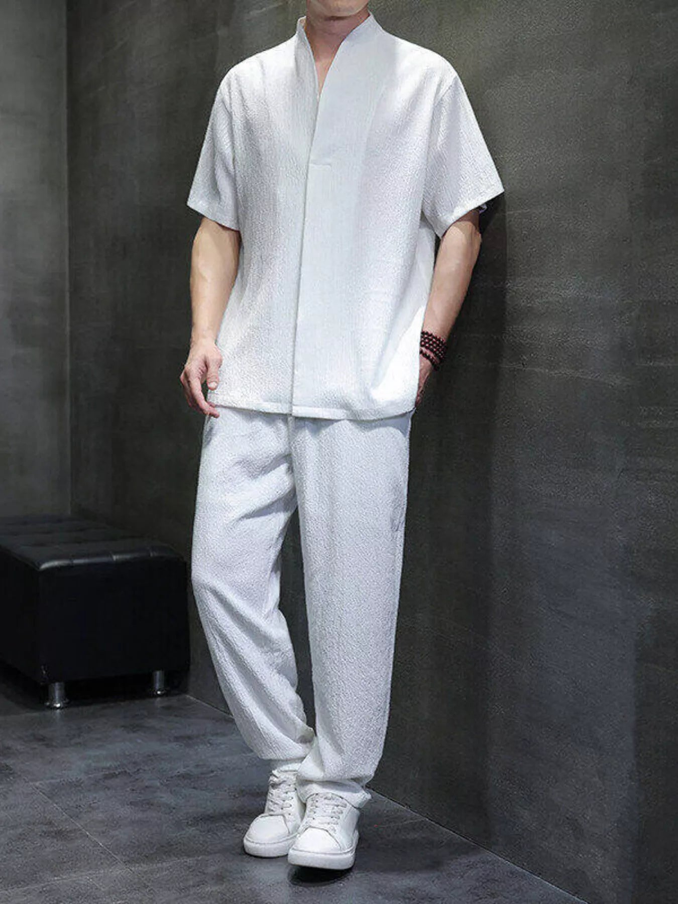 Men's Plus Size Casual Short Sleeve Top and Pants Set Secondary image