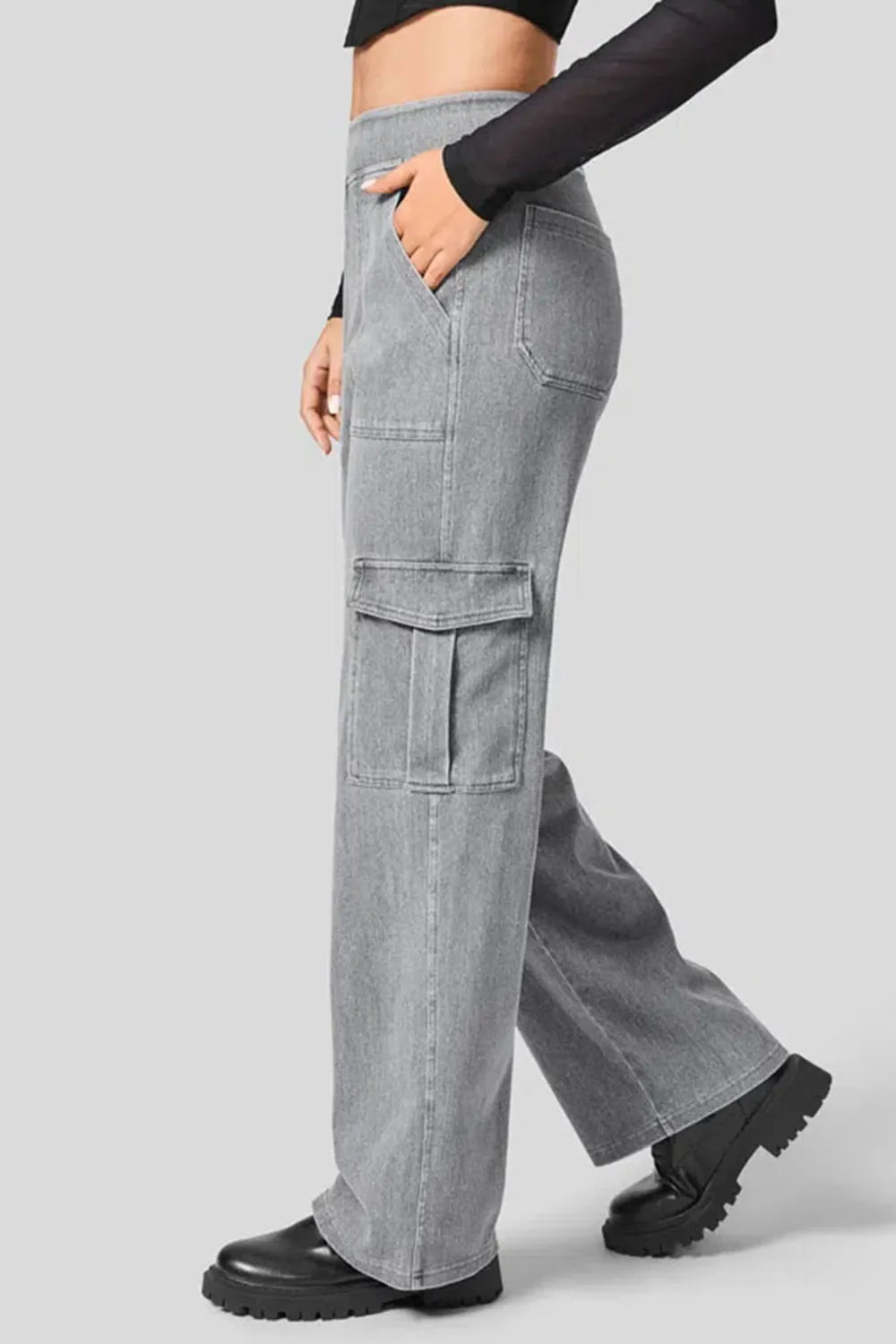 High Waist Straight Leg Cargo Jeans Secondary image