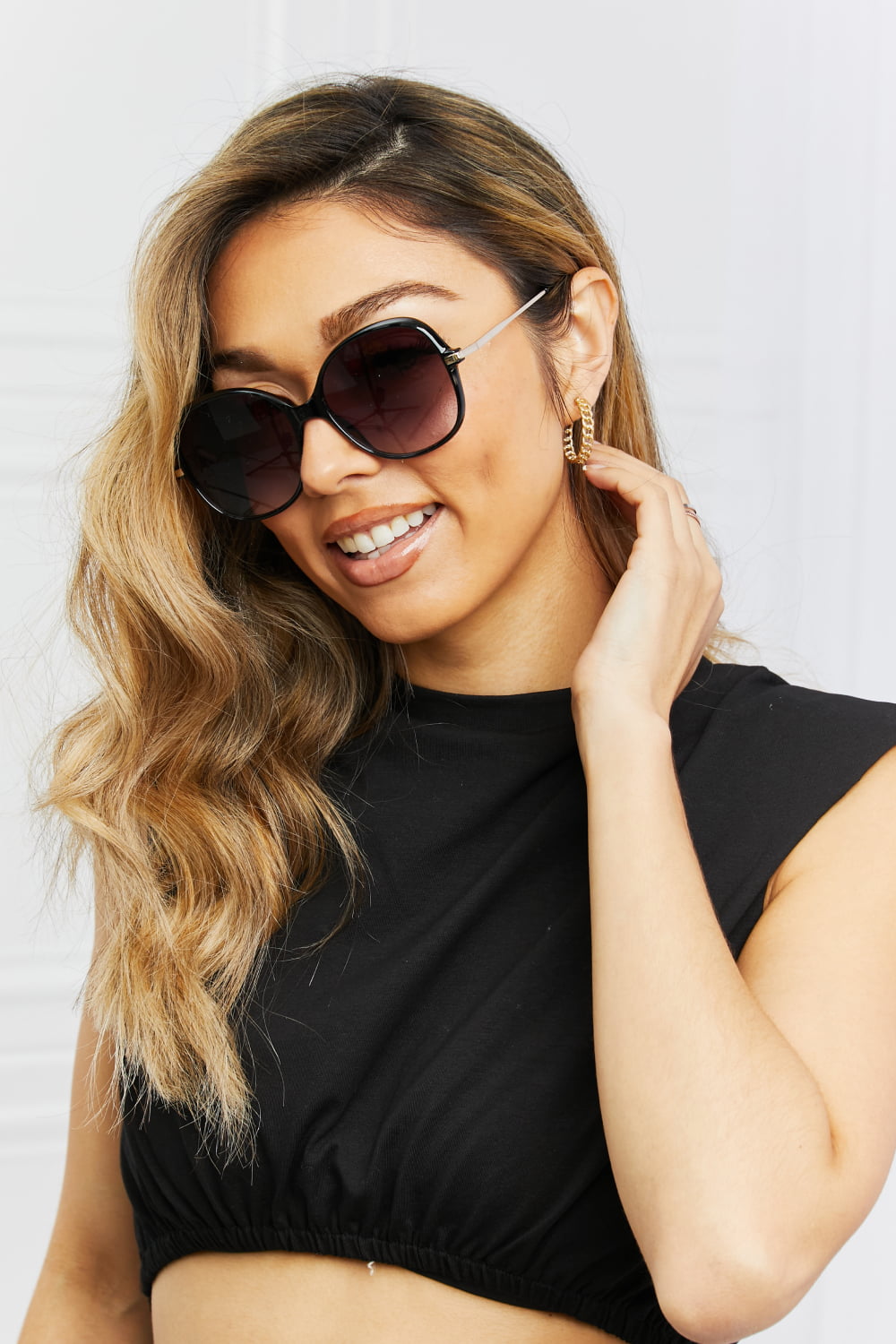 Metal-Plastic Hybrid Full Rim Sunglasses Secondary image