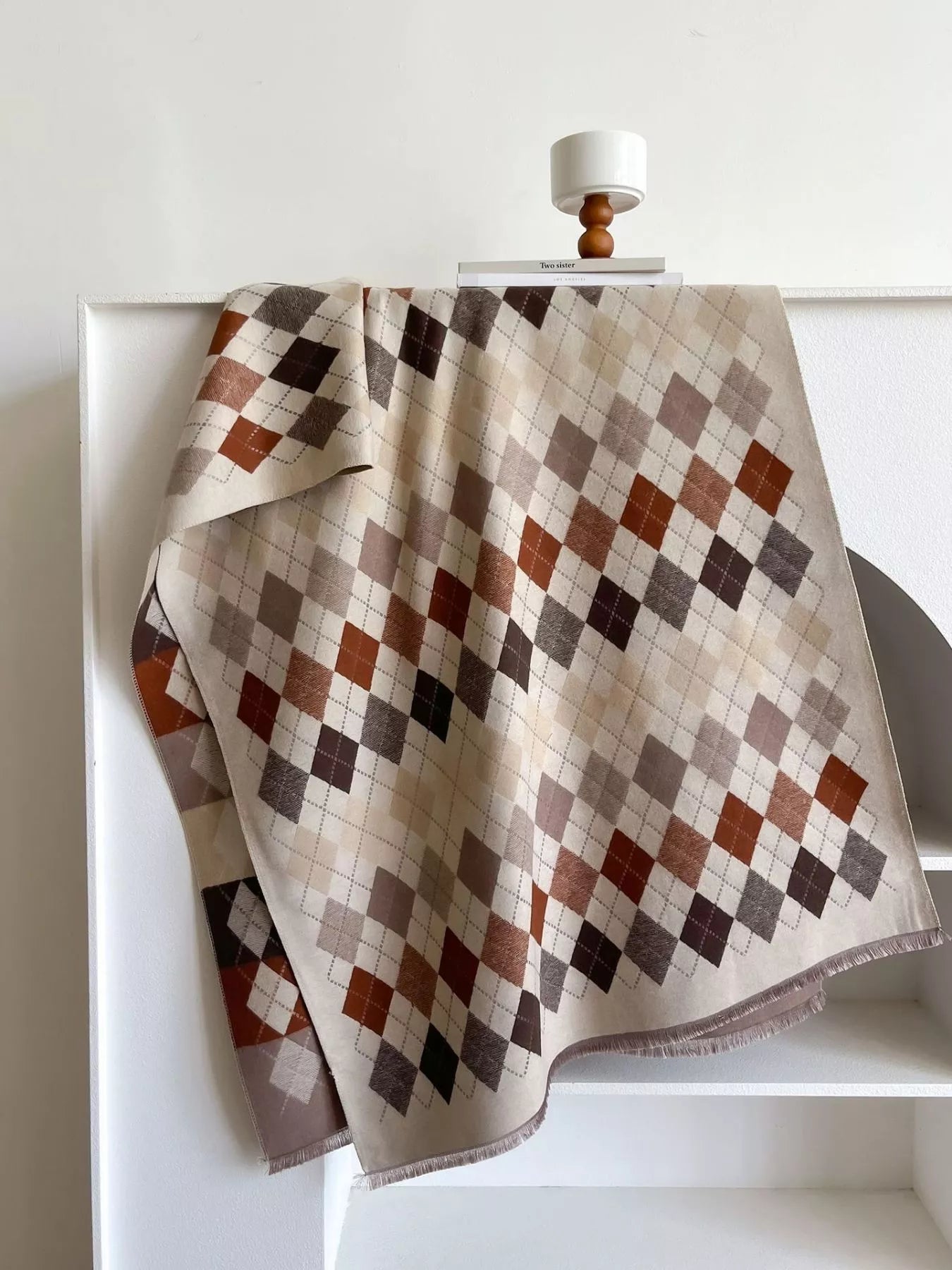 Diamond Pattern Warm Scarf Secondary image