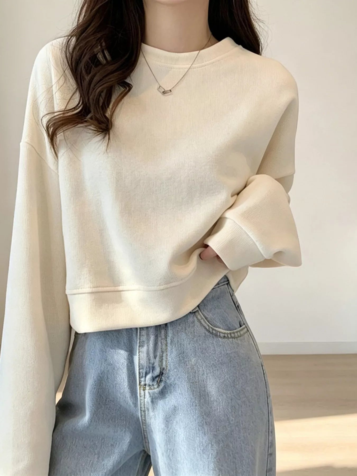 Crew Neck  Drop Shoulder Sweatshirt Secondary image