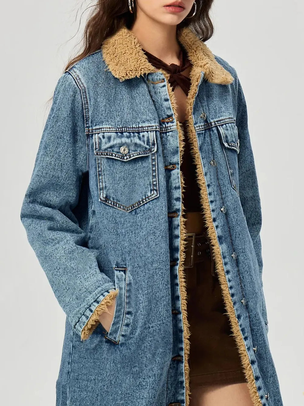 Pocketed Button Up Denim Jacket with Fur Lining Secondary image