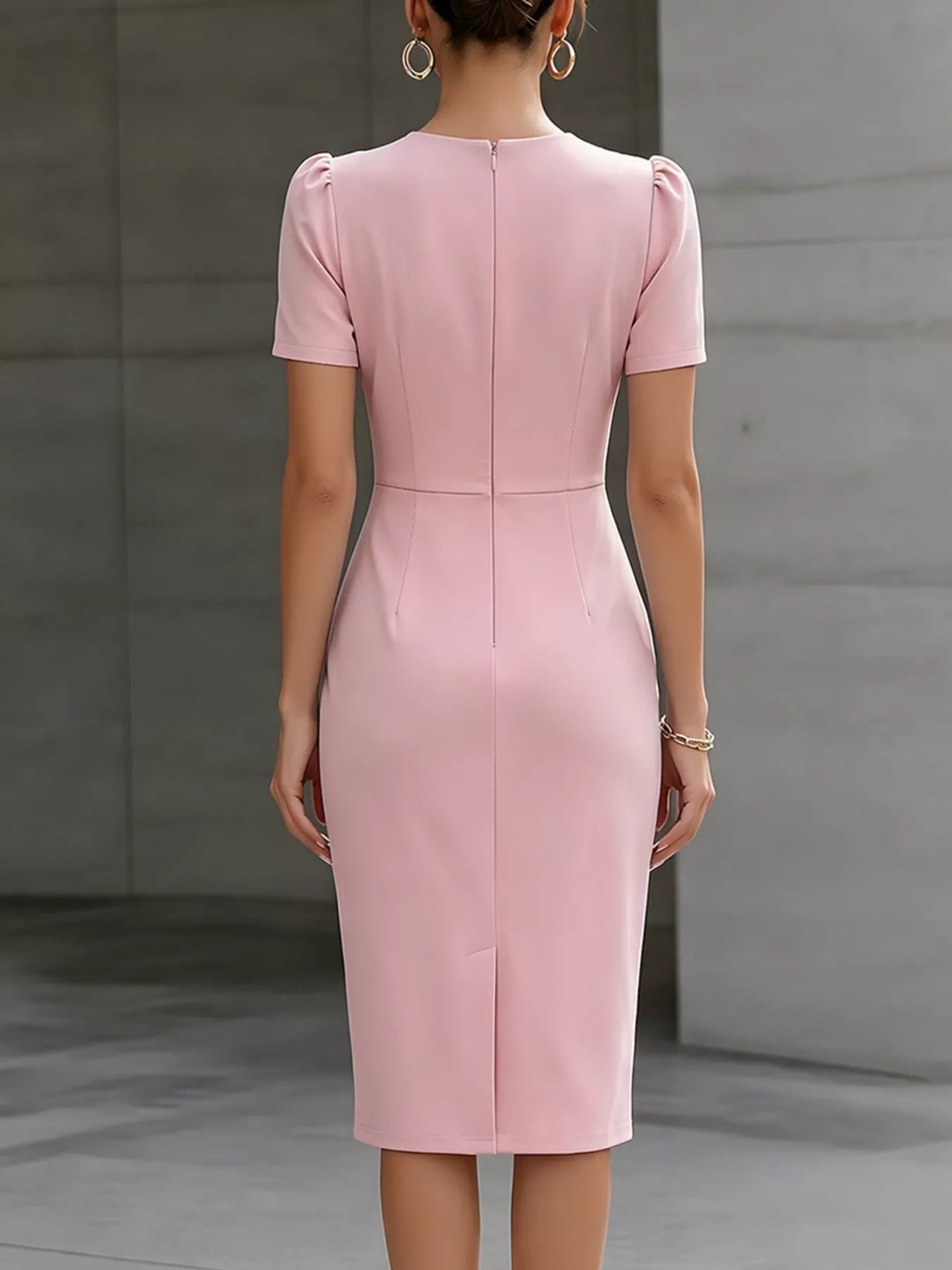 Ruched Short Sleeve Midi Dress Secondary image