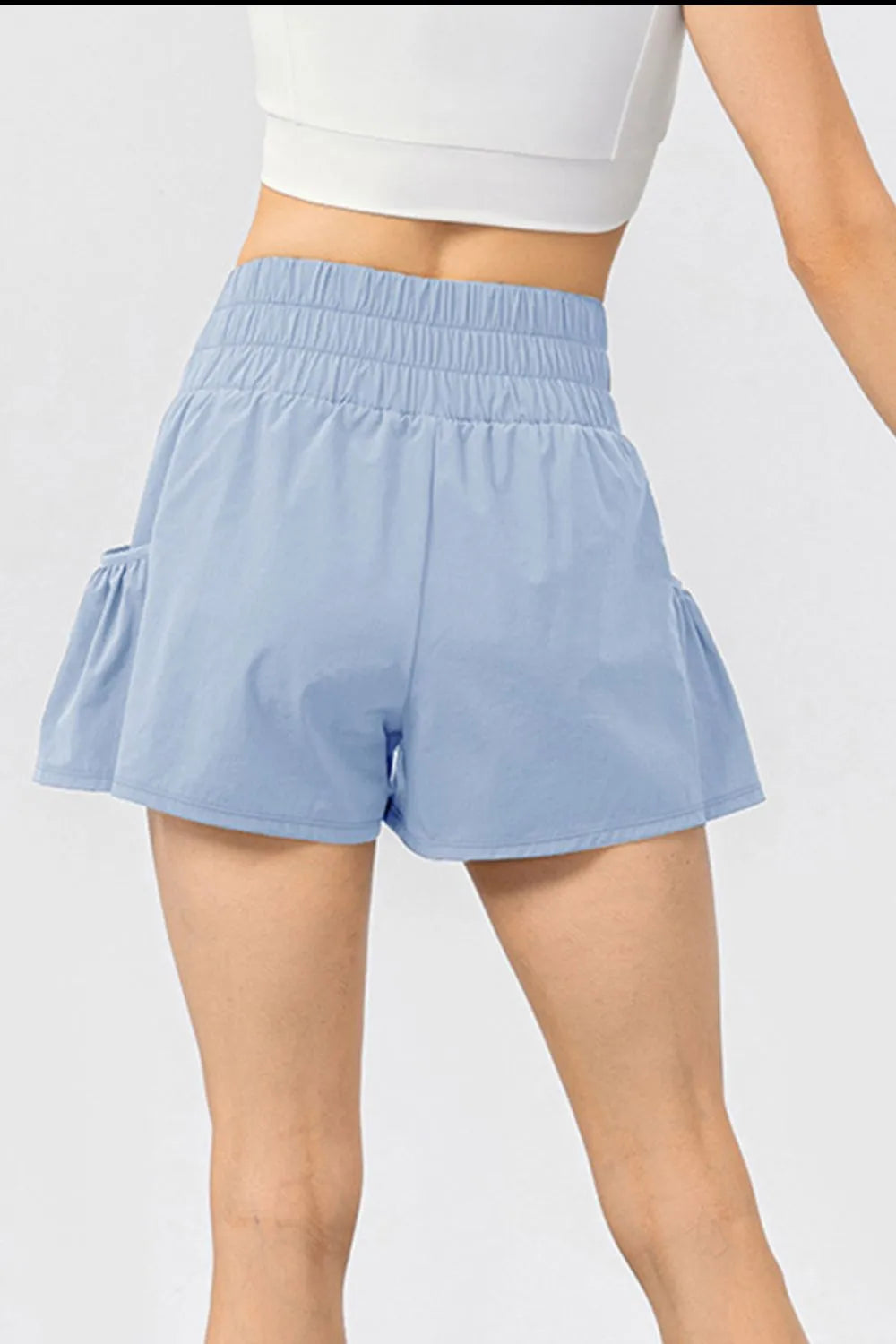 Elastic Waist Pocketed Active Shorts Secondary image
