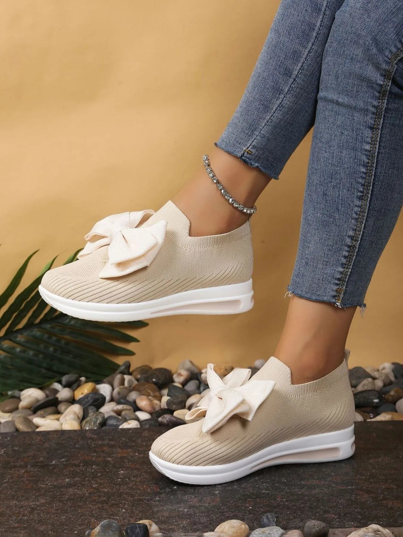 Bow-Tie Knit Slip-On Sneakers Secondary image