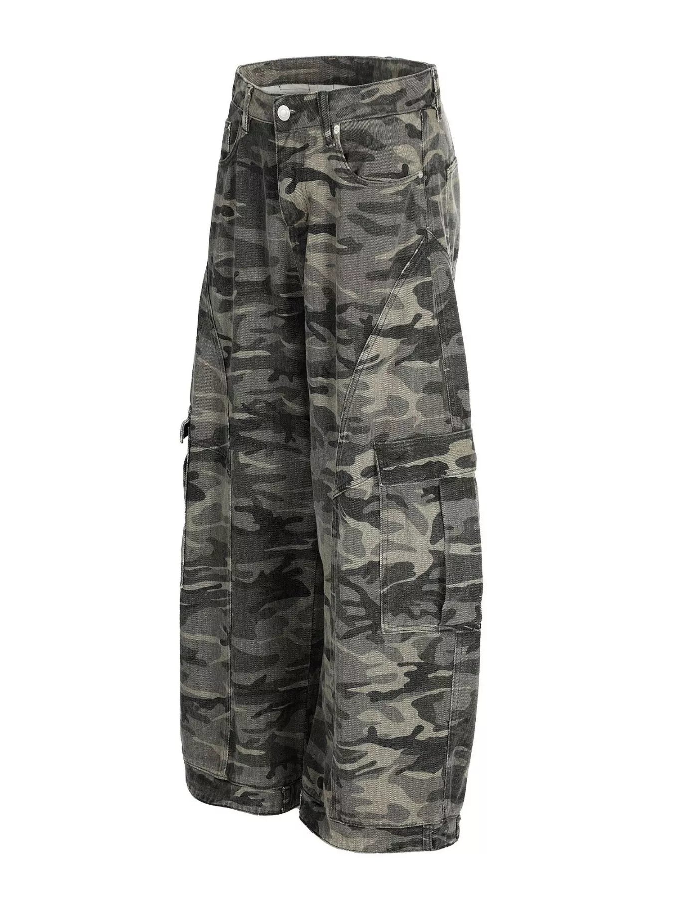 Men's Camouflage Cargo Pants Secondary image