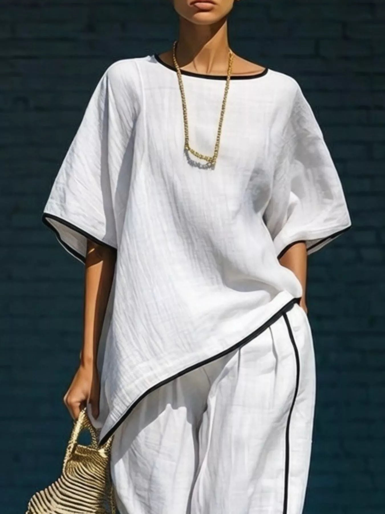 Contrast Trim Round Neck Top and Pants Set Secondary image