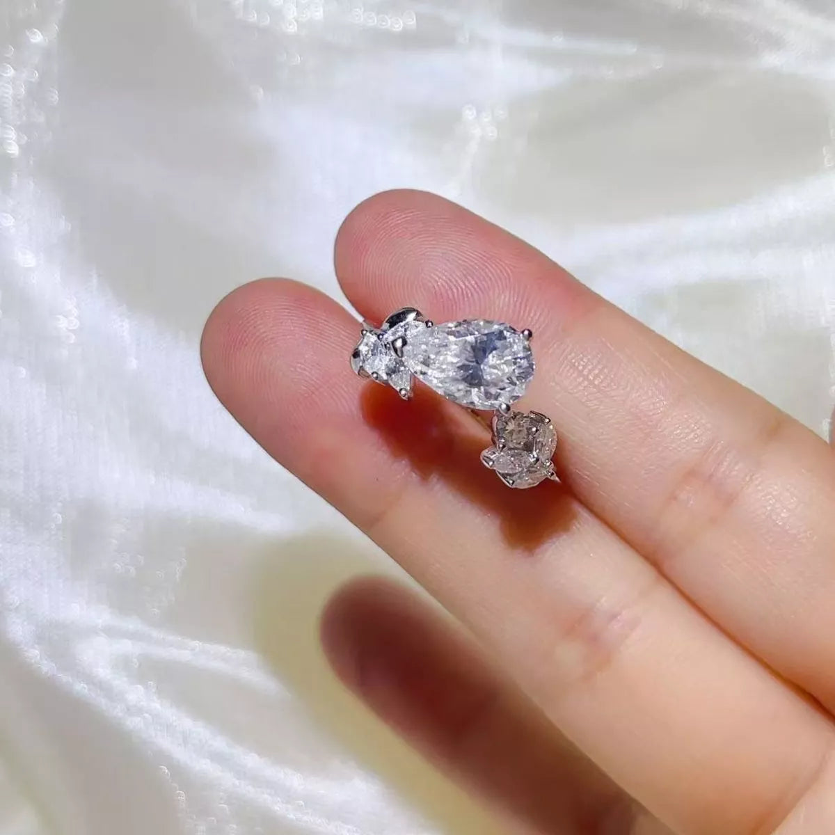 3 Carat Moissanite 925 Sterling Silver Ring Secondary image