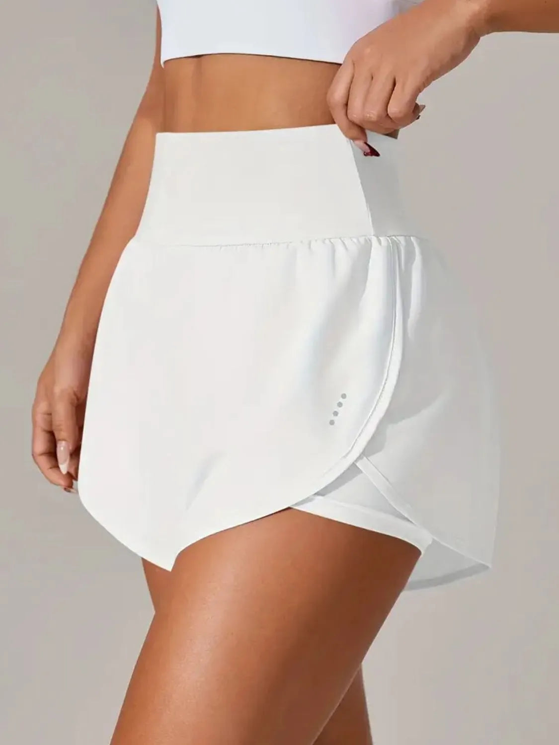 Pocketed High Waist Active Shorts Secondary image