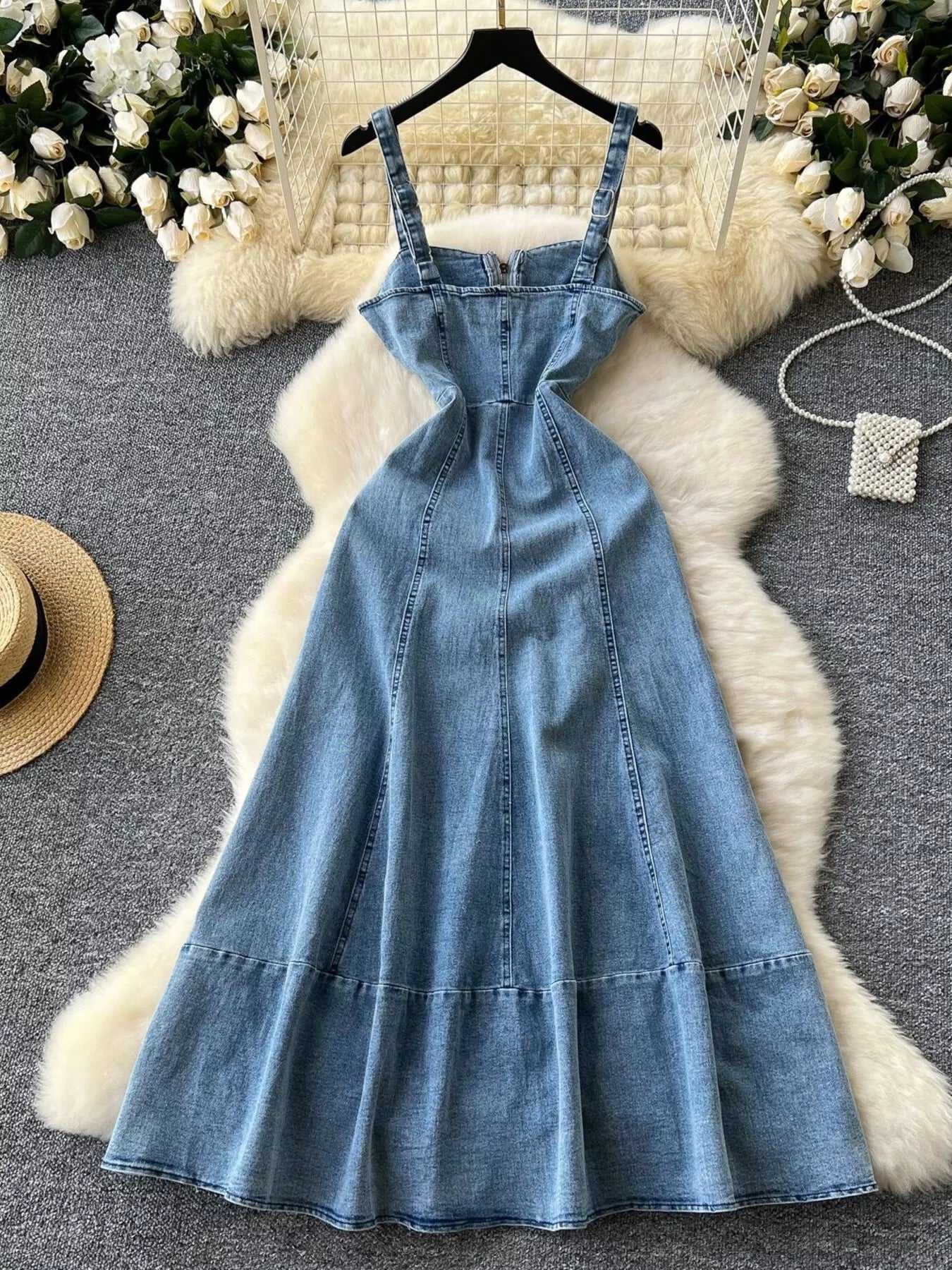 Sleeveless Zipper Front A-Line Denim Dress Secondary image