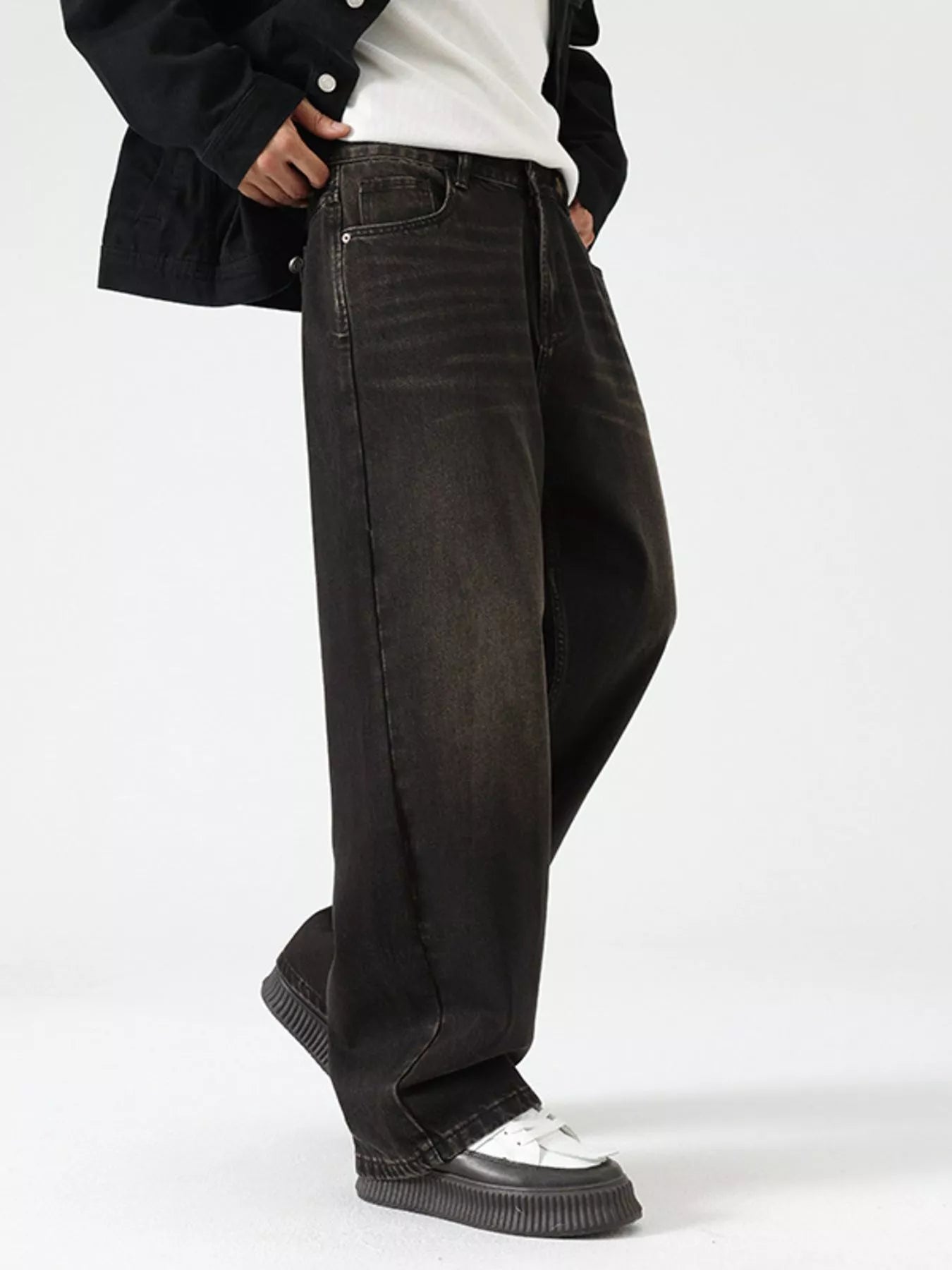 Men's Wash Wide Leg Jeans Secondary image