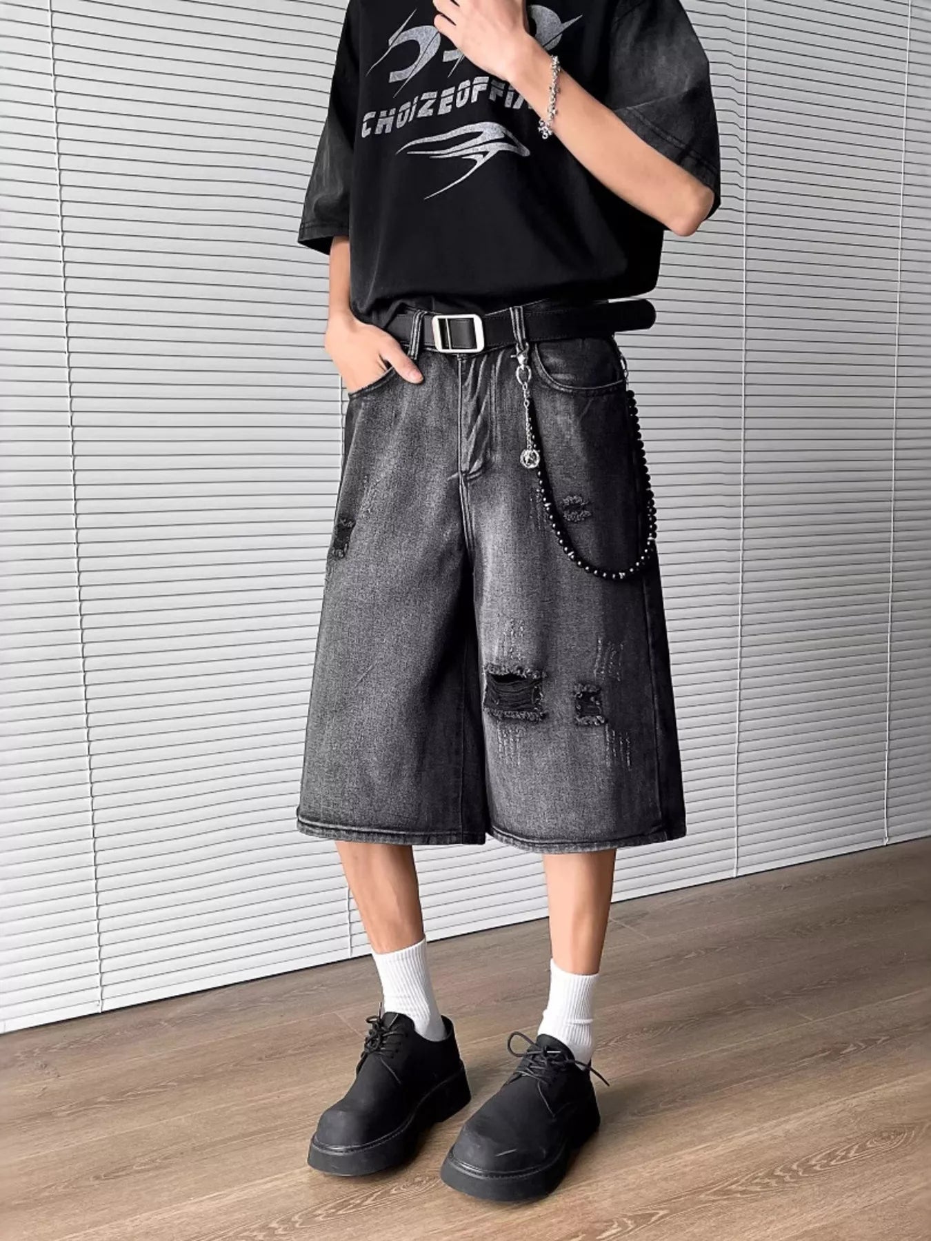Men's Full Size Distressed Wide Leg Denim Shorts Plus Size Secondary image