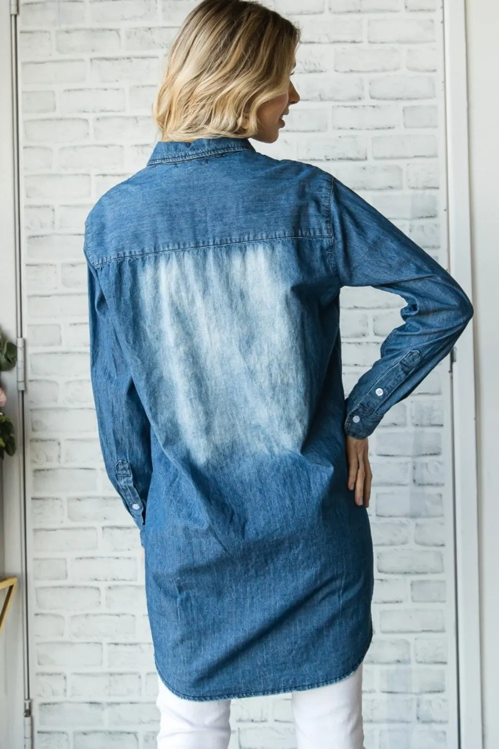 Veveret Pocketed Button Up Washed Denim Shirt Secondary image