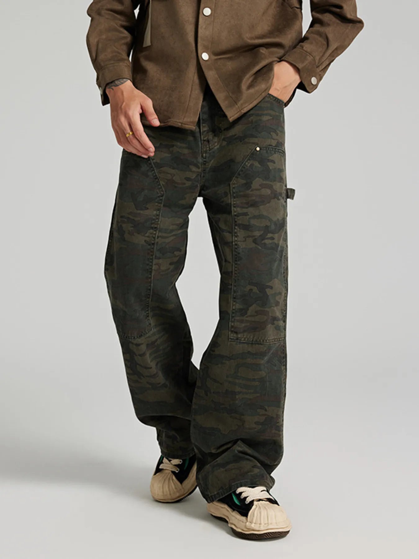 Men's Camouflage Washed Cargo Jeans Secondary image