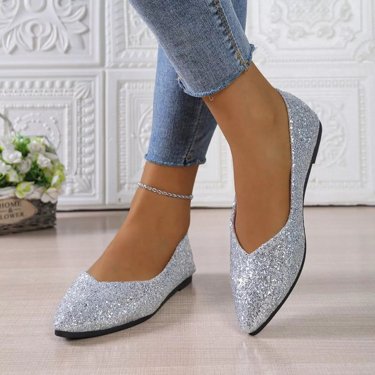 Point Toe Flats Slip-Ons Secondary image