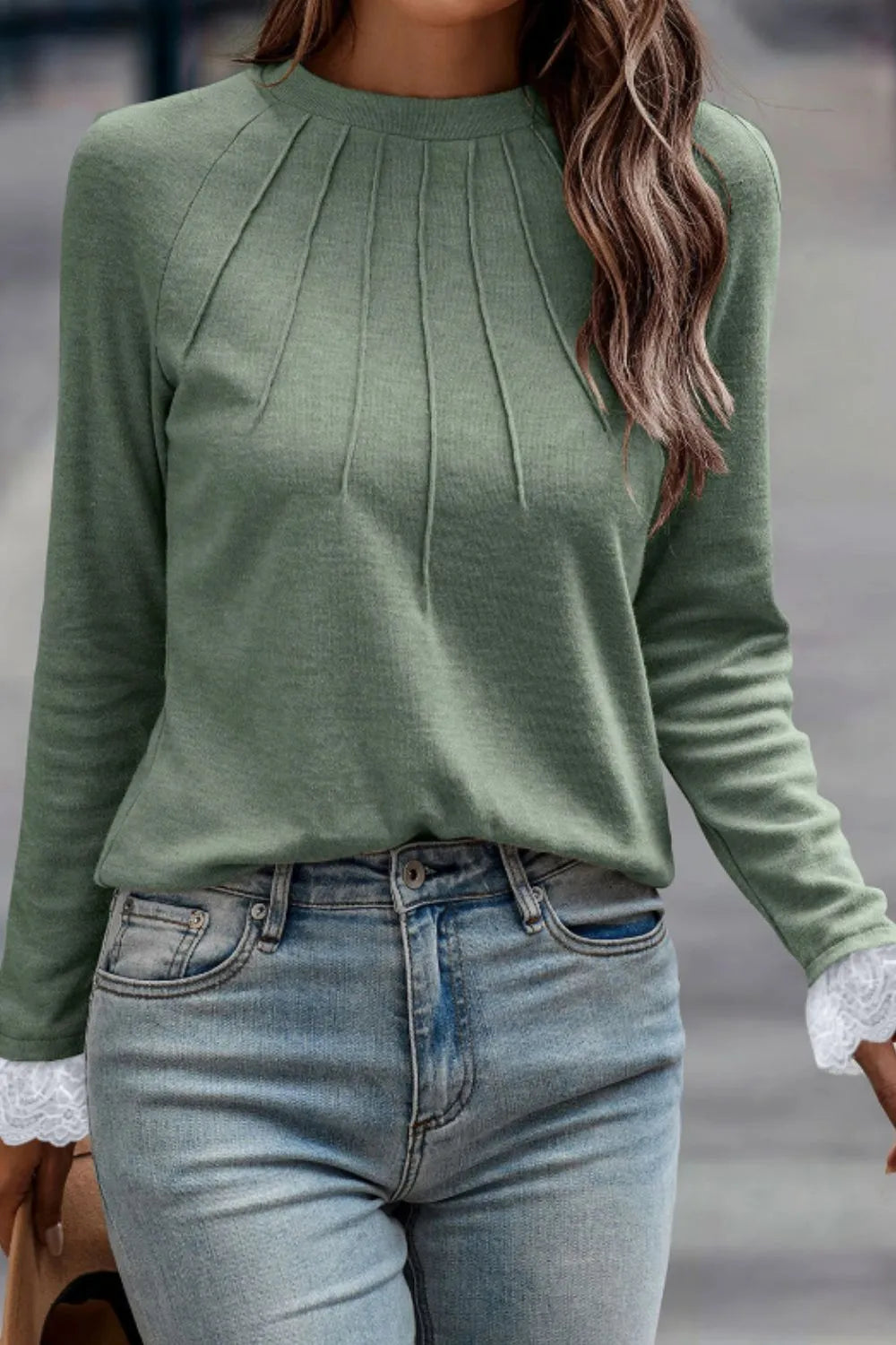 Lace Detail Round Neck Long Sleeve T-Shirt Secondary image