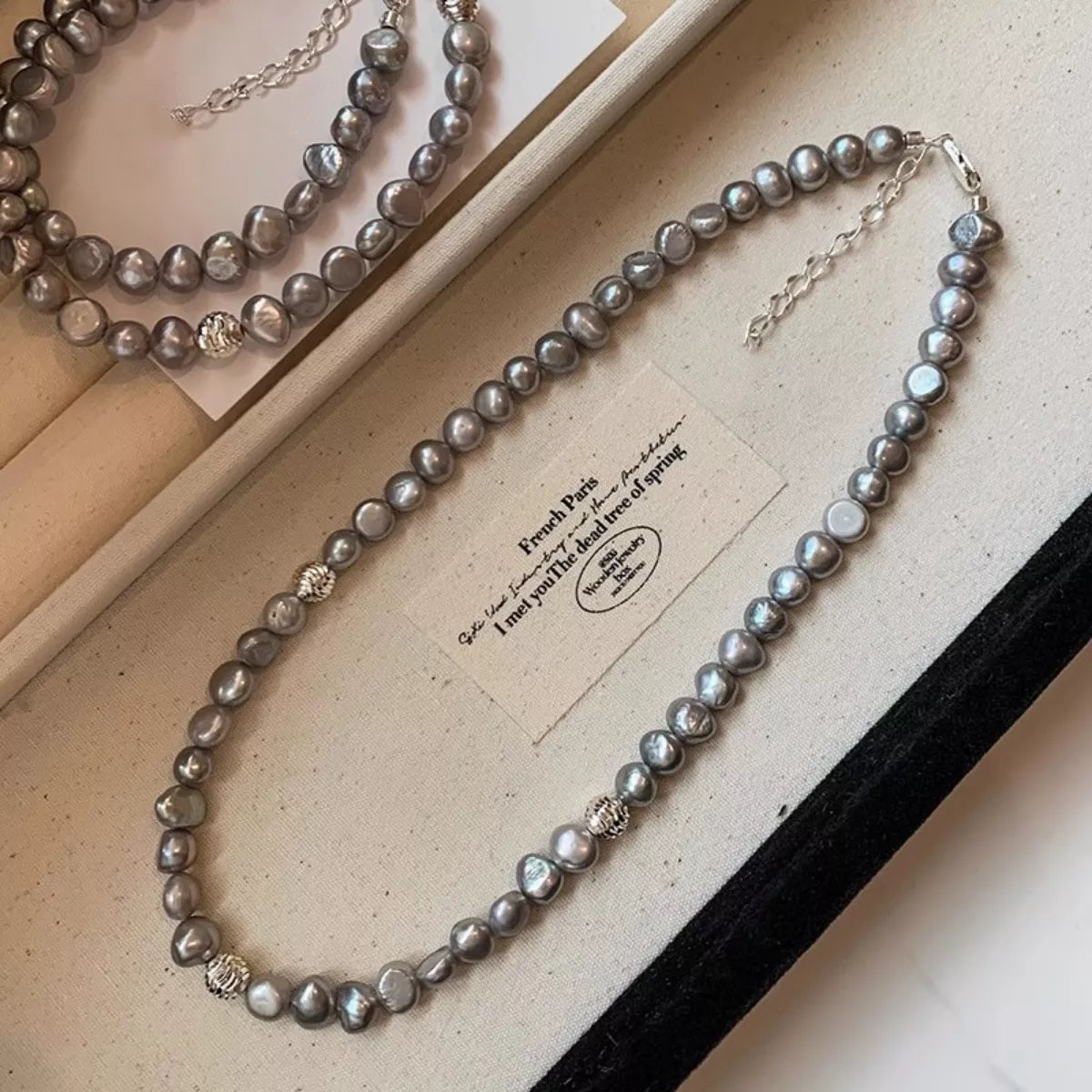 Pearl Choker Necklace Secondary image