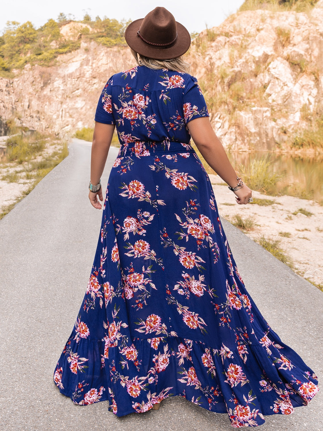 Plus Size V-Neck Maxi Dress Secondary image