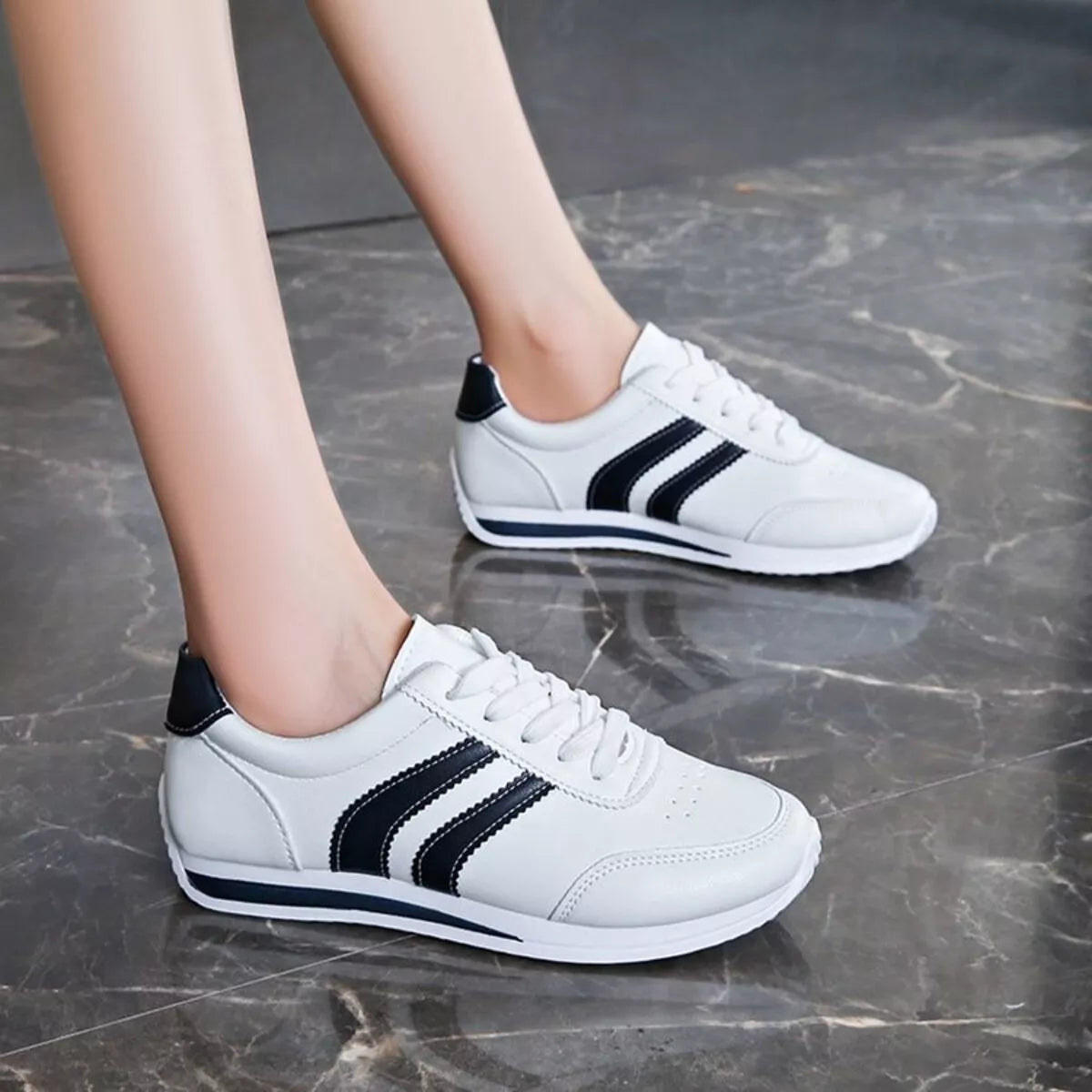 Round Toe Lace Up Sneakers Secondary image