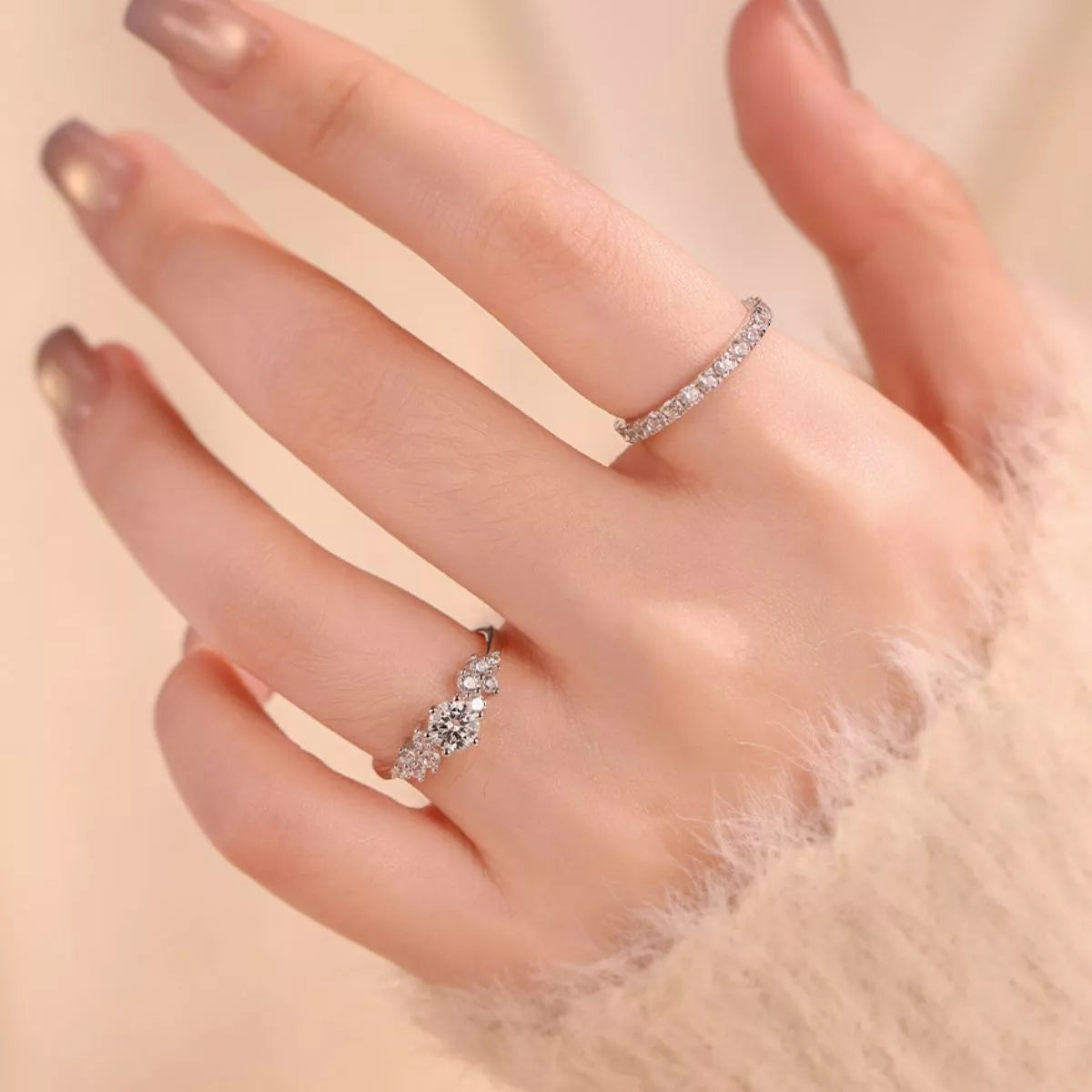 2 Carat Moissanite 925 Sterling Silver Ring Secondary image