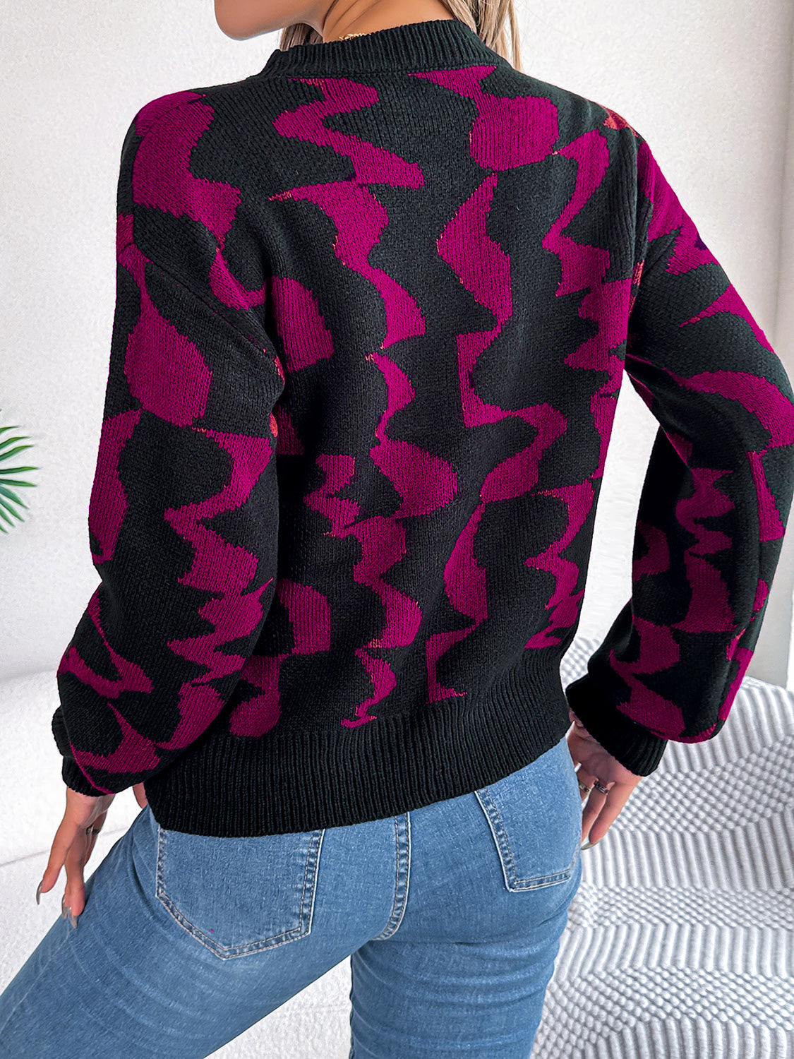 Round Neck Long Sleeve Sweater Secondary image