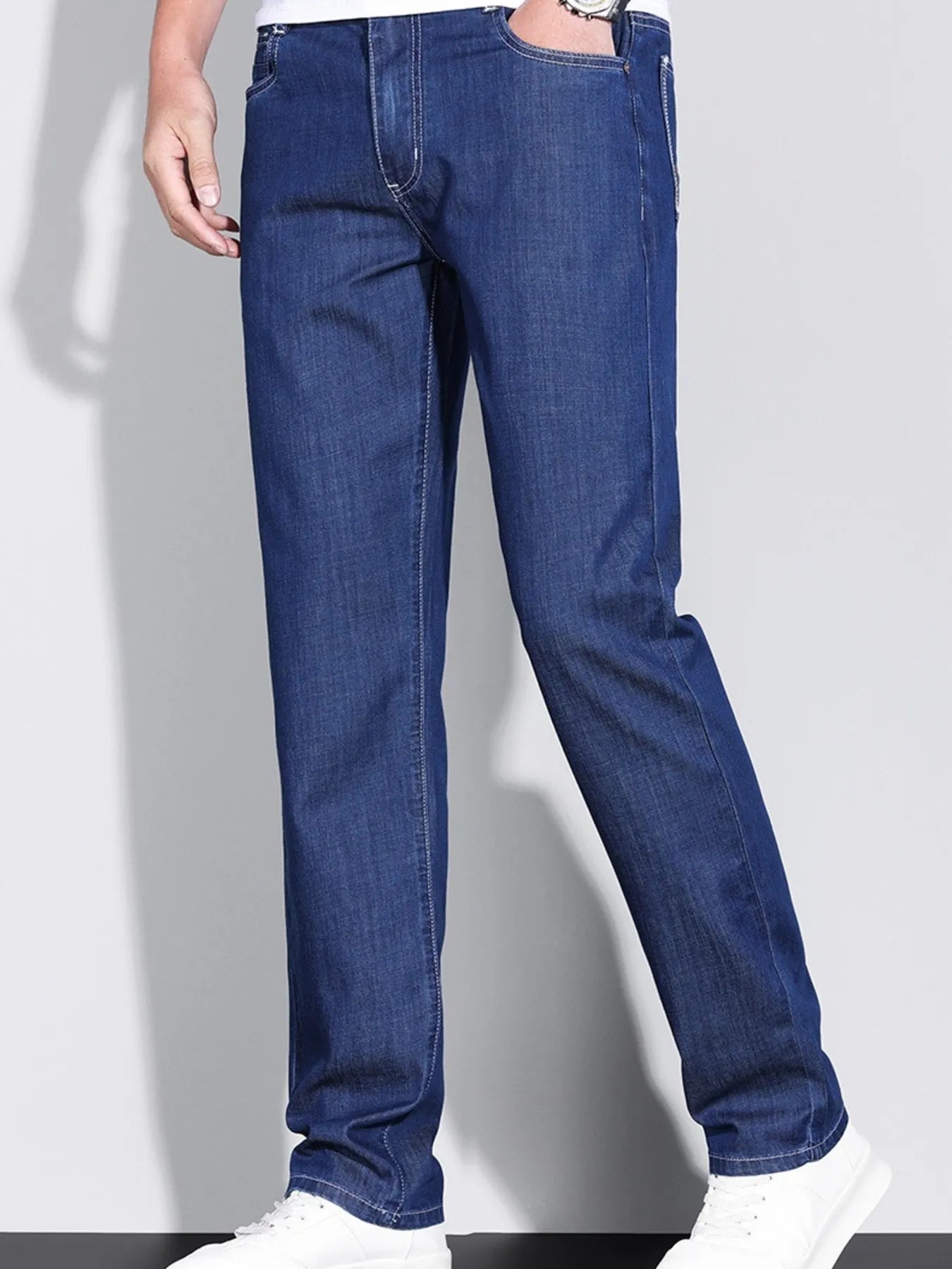 Men's Washed Straight Fit Jeans Secondary image